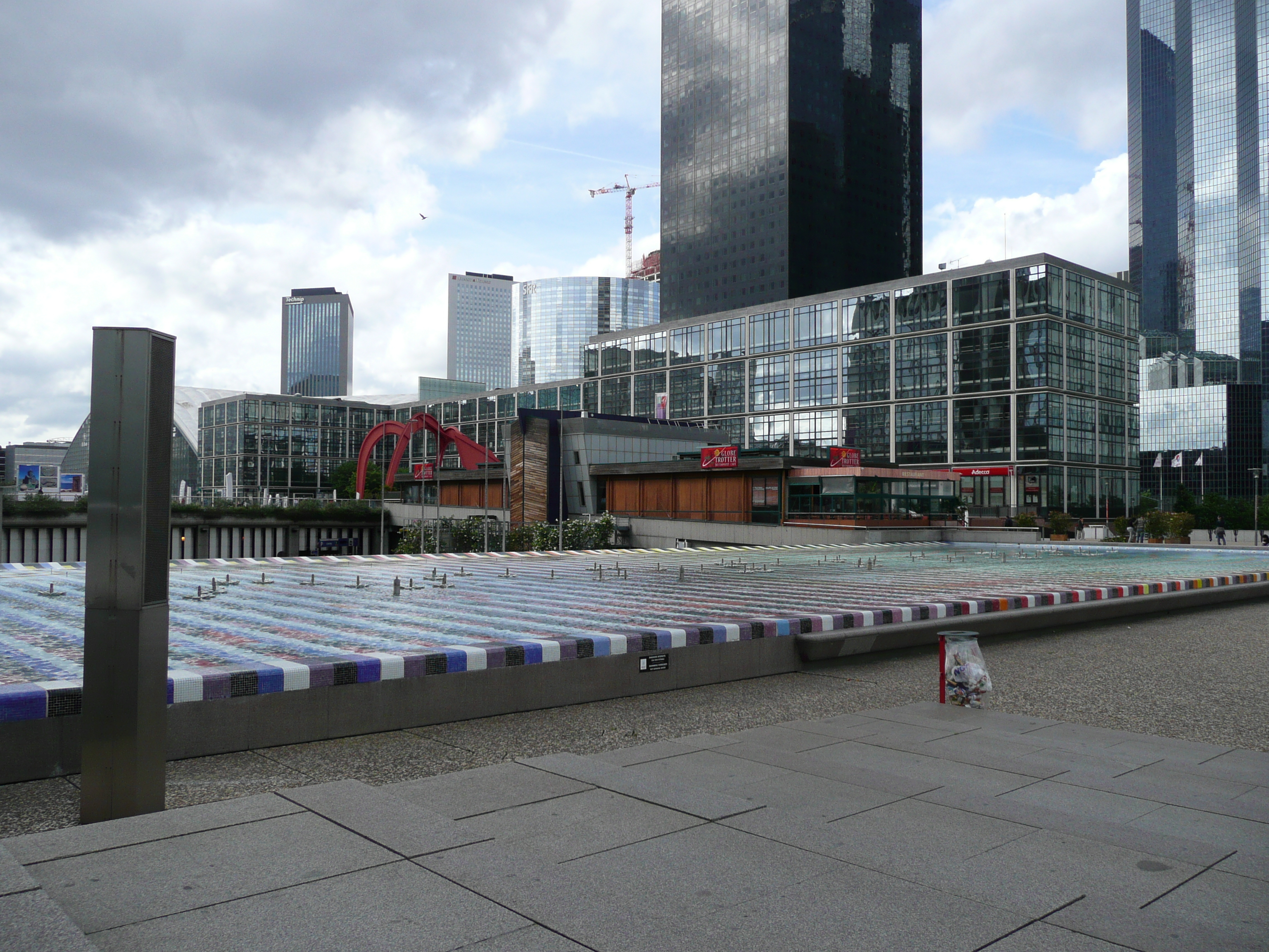 รูปถ่าย ฝรั่งเศส(France) ปารีส(Paris) ลาเดฟ็องส์(La Defense) 2007-05 116