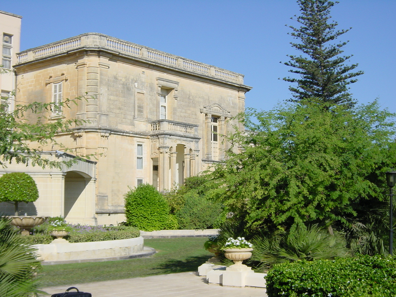 รูปถ่าย มอลตา(Malta) โรงแรมโครินเทีย พาเลซ(Corinthia Palace Hotel) 2001-08 2