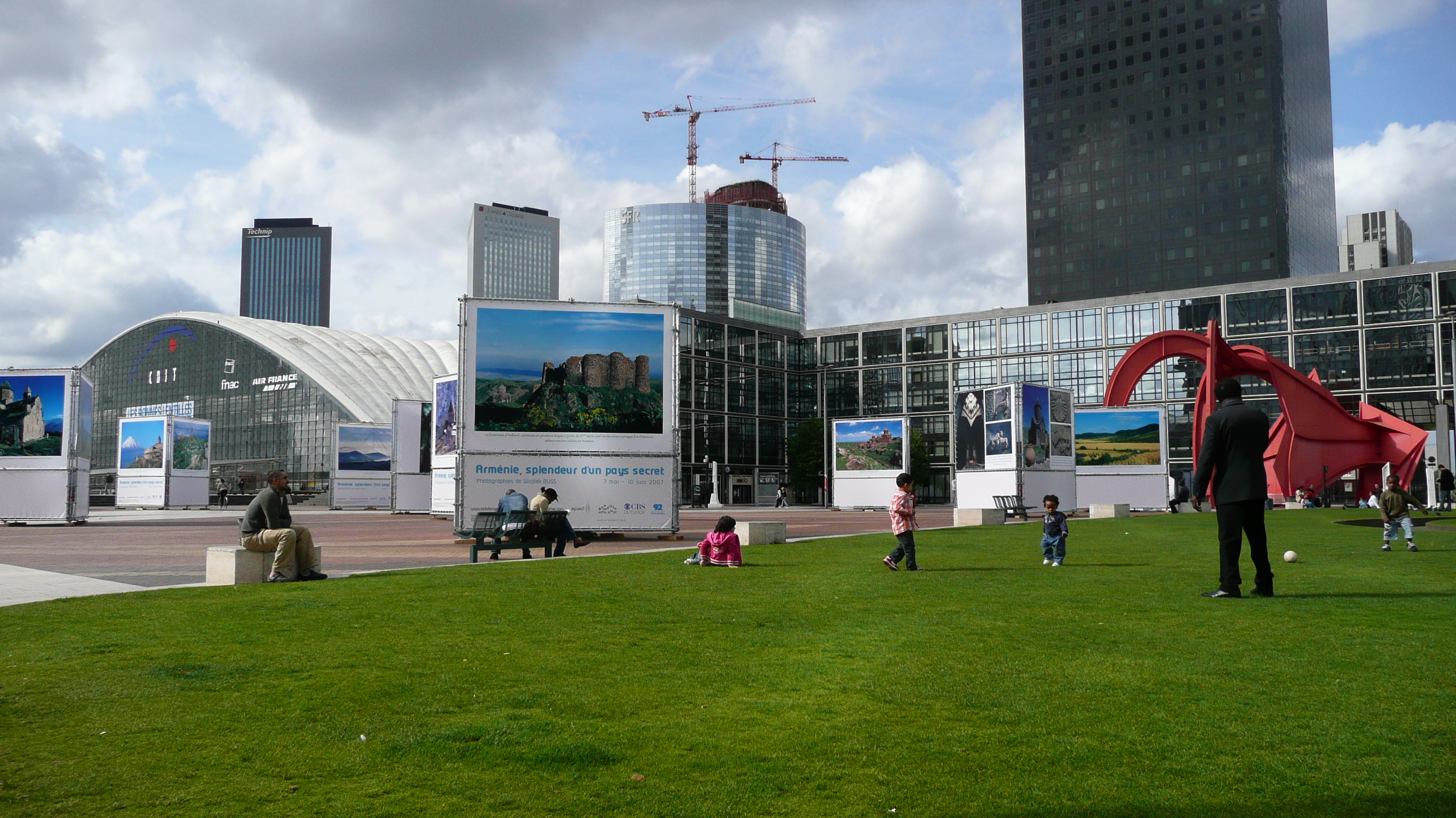รูปถ่าย ฝรั่งเศส(France) ปารีส(Paris) ลาเดฟ็องส์(La Defense) 2007-05 155