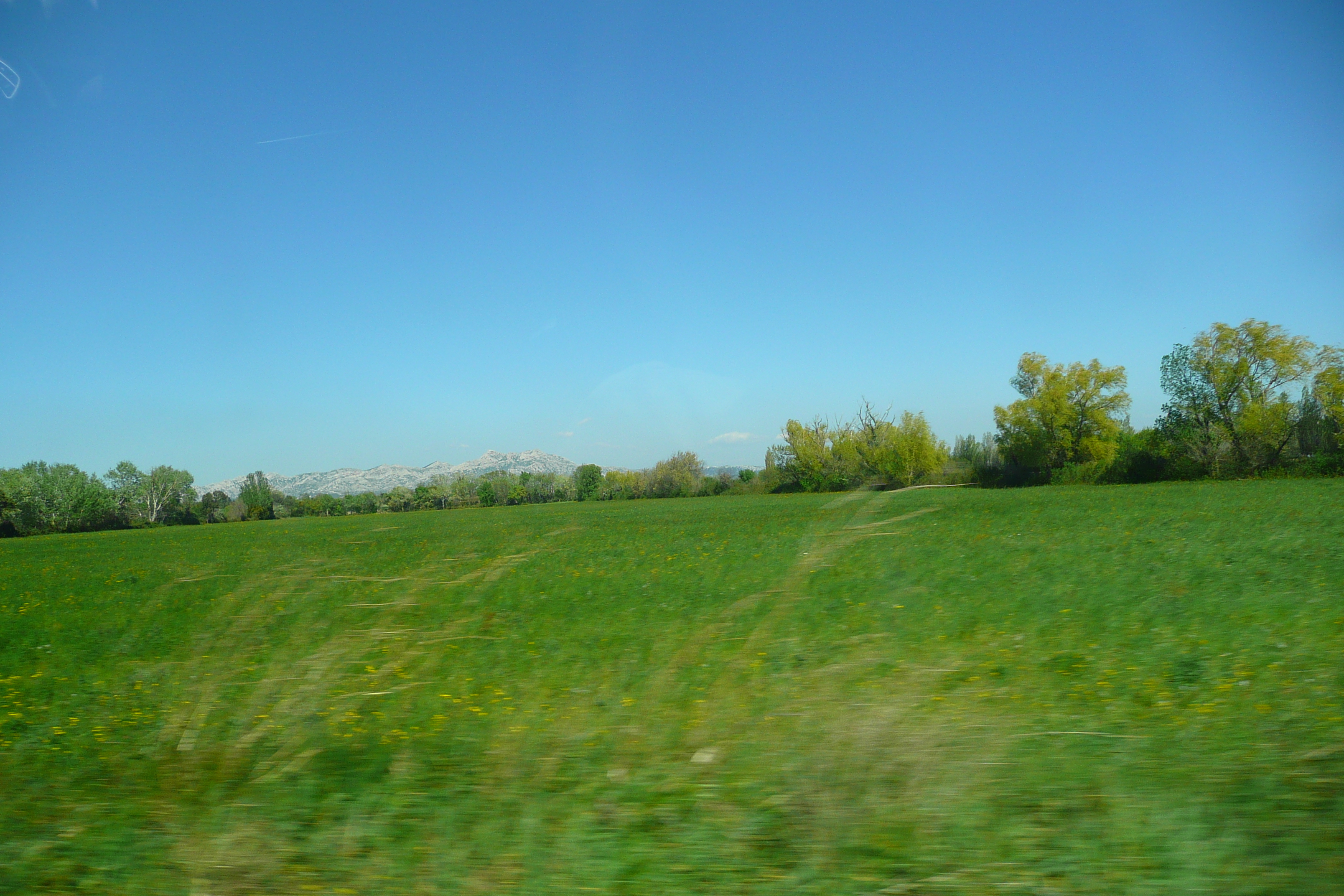รูปถ่าย ฝรั่งเศส(France) โพรว็องส์(Provence) ถนนจากแอ็กซ์ไปมูรีแยส(Aix to Mouries road) 2008-04 20