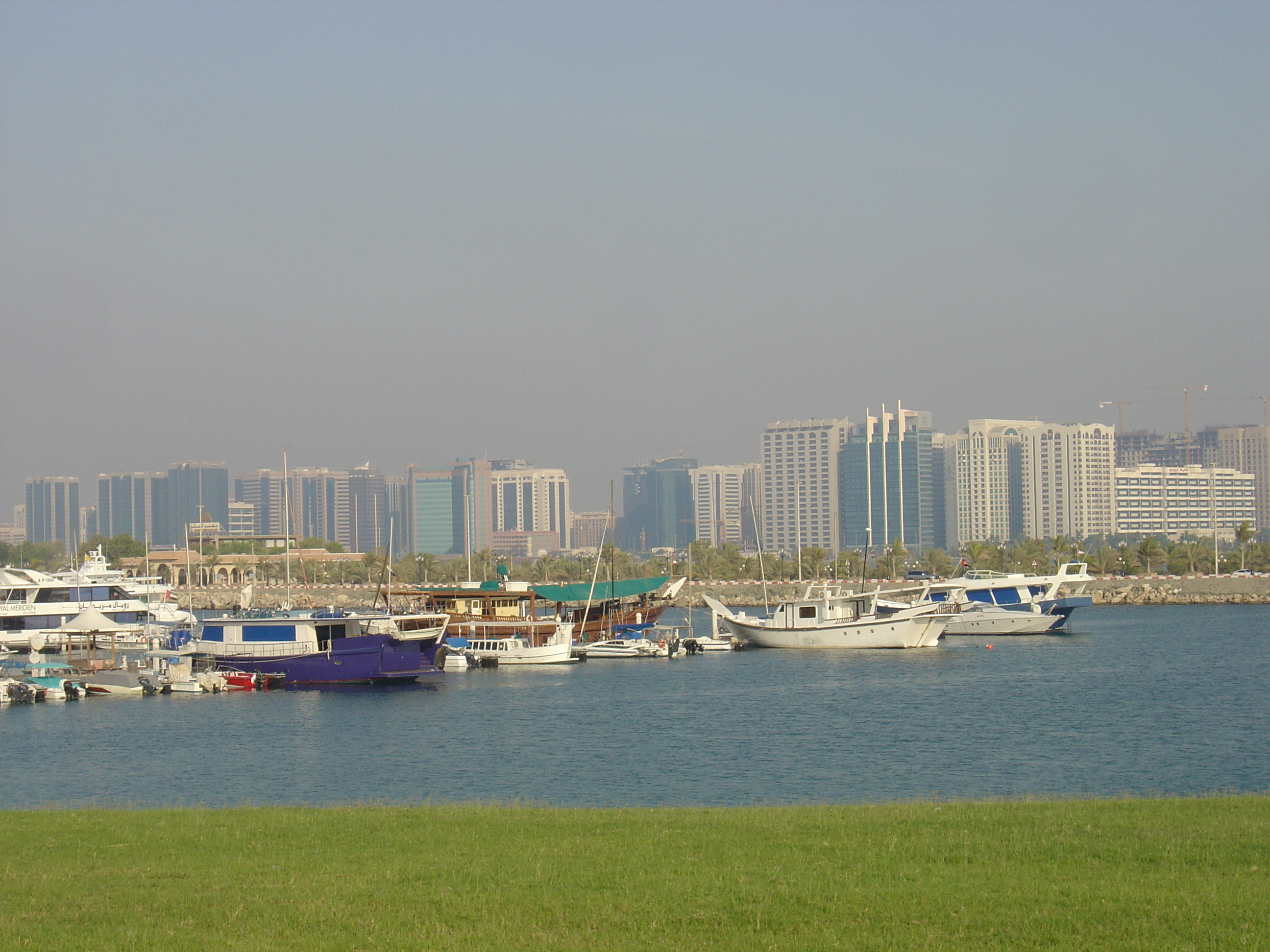 รูปถ่าย สหรัฐอาหรับเอมิเรตส์(United Arab Emirates) อาบูดาบี(Abu Dhabi) 2005-09 66