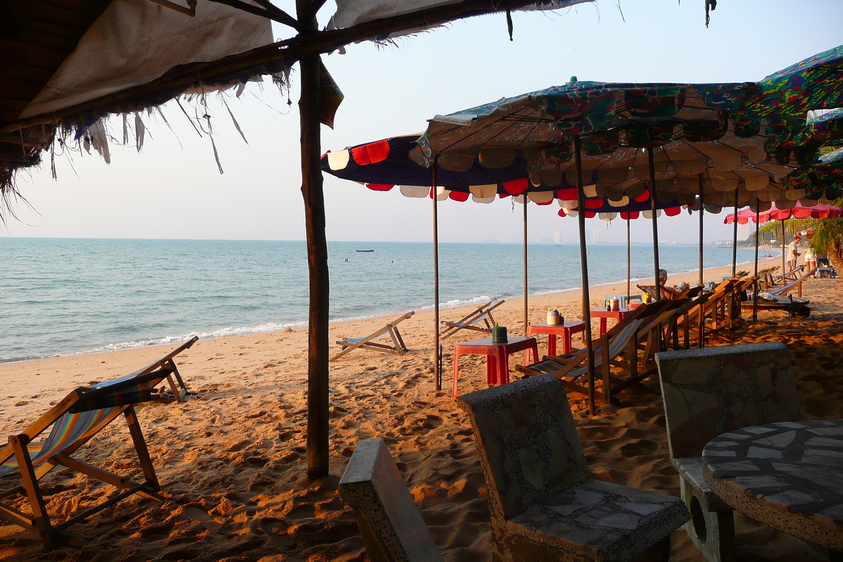 รูปถ่าย ไทย(Thailand) ชลบุรี(Chonburi) หาดซันไชน์(Sunshine beach) 2008-01 8
