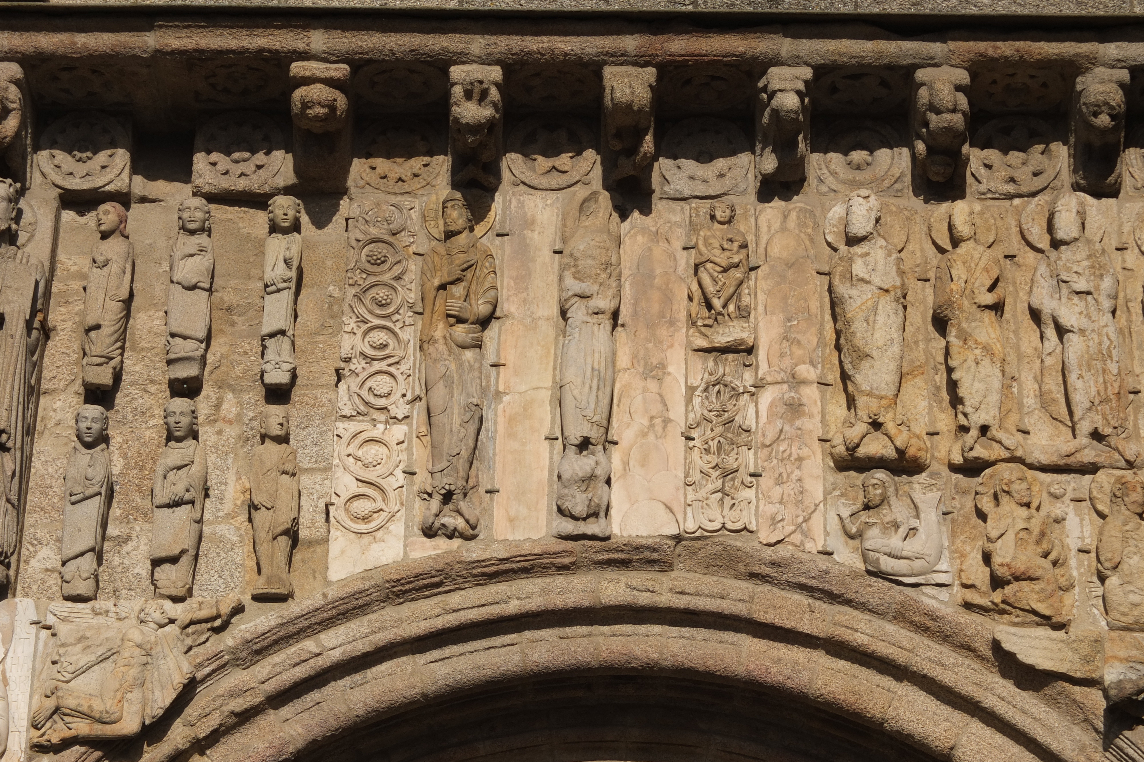รูปถ่าย สเปน(Spain) ซานเตียโกเดกอมโปสเตลา(Santiago de Compostela) 2013-01 162
