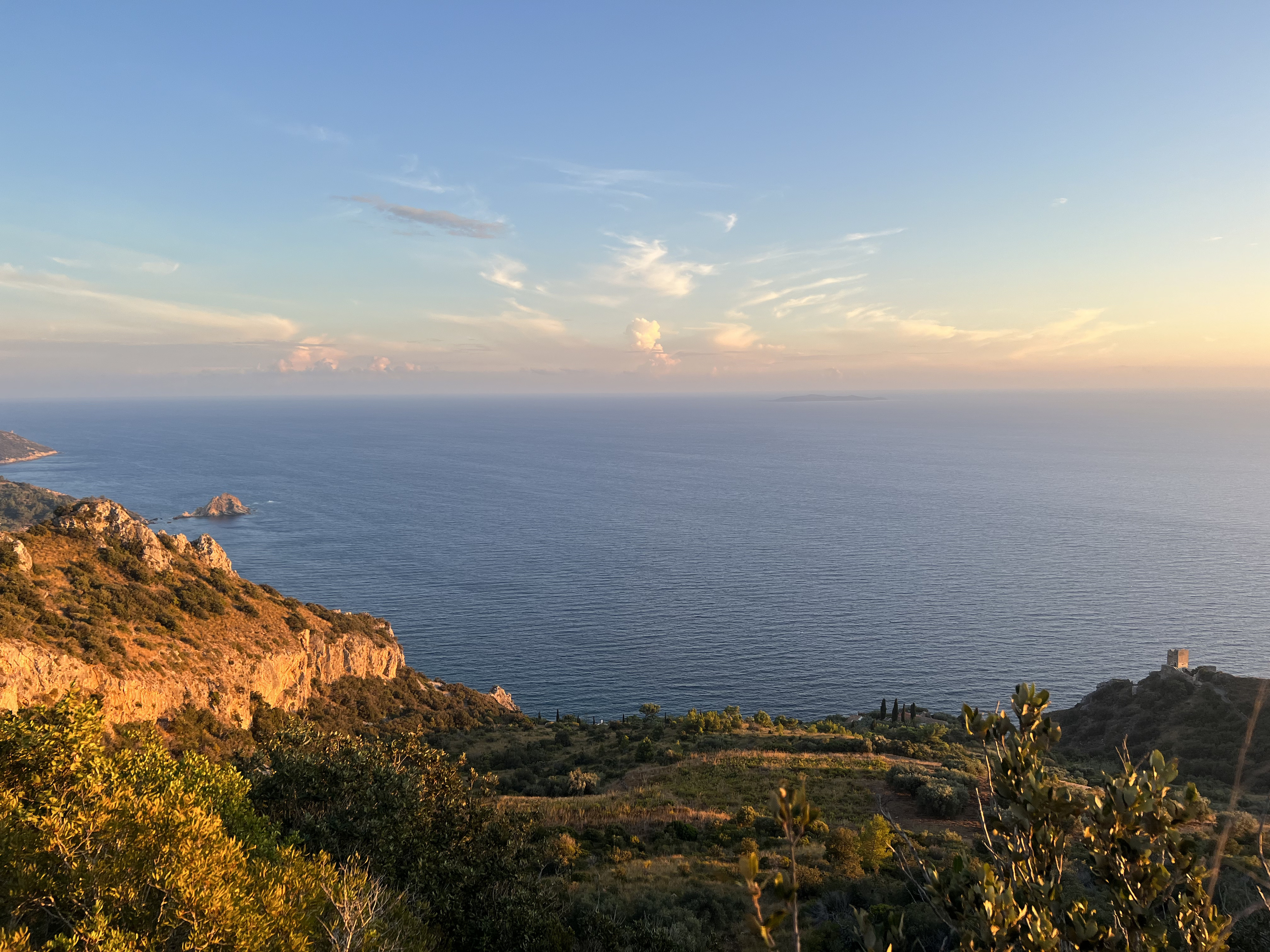 รูปถ่าย อิตาลี(Italy) มอนเตอาร์เจนตาริโอ(Monte Argentario) 2021-09 22