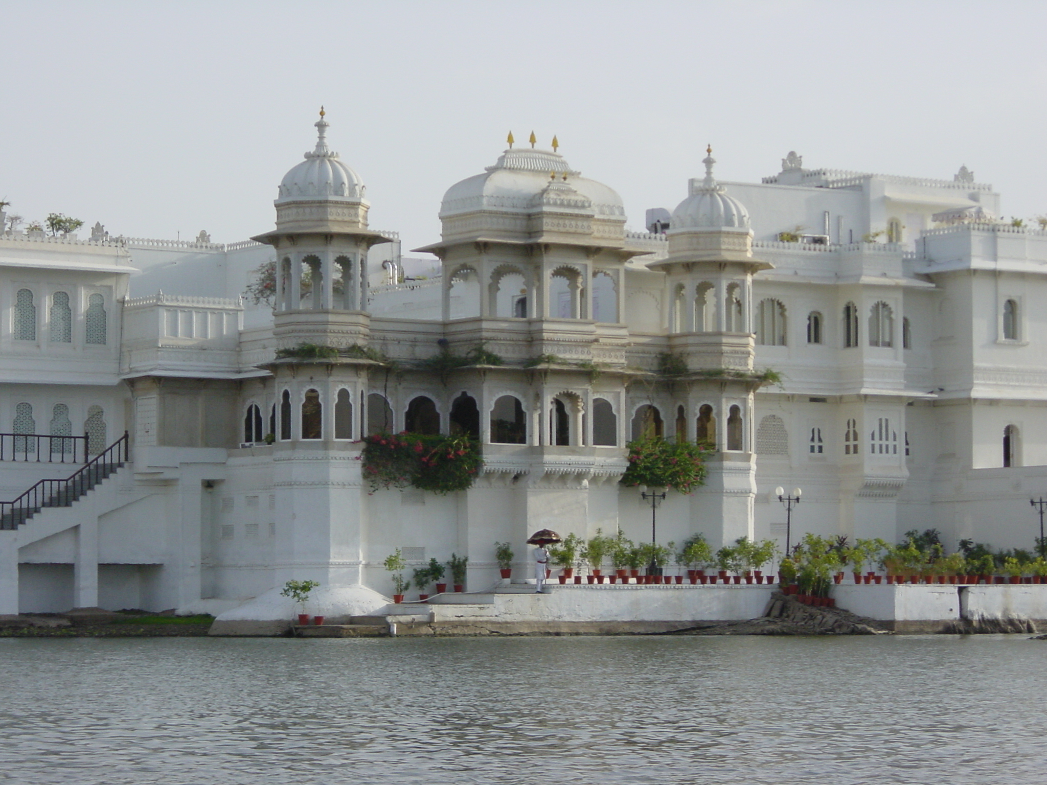 รูปถ่าย อินเดีย(India) อูไดปูร์(Udaipur) โรงแรมเลคพาเลซ(Lake Palace Hotel) 2003-05 57