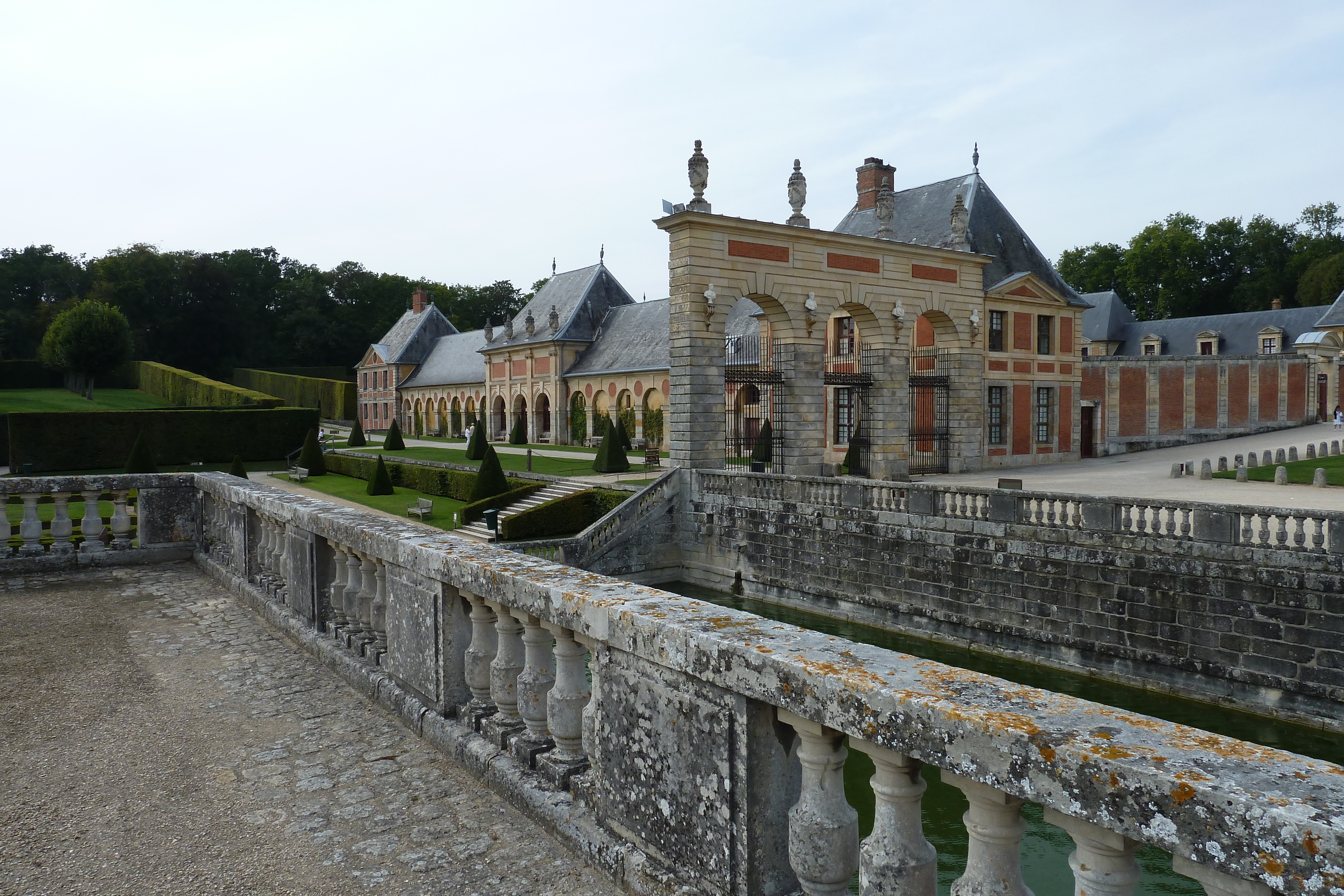 รูปถ่าย ฝรั่งเศส(France) ปราสาทโว-เลอ-วีกงต์(Vaux Le Vicomte Castle) สวนปราสาทโว-เลอ-วีกงต์(Vaux Le Vicomte Gardens) 2010-09 48