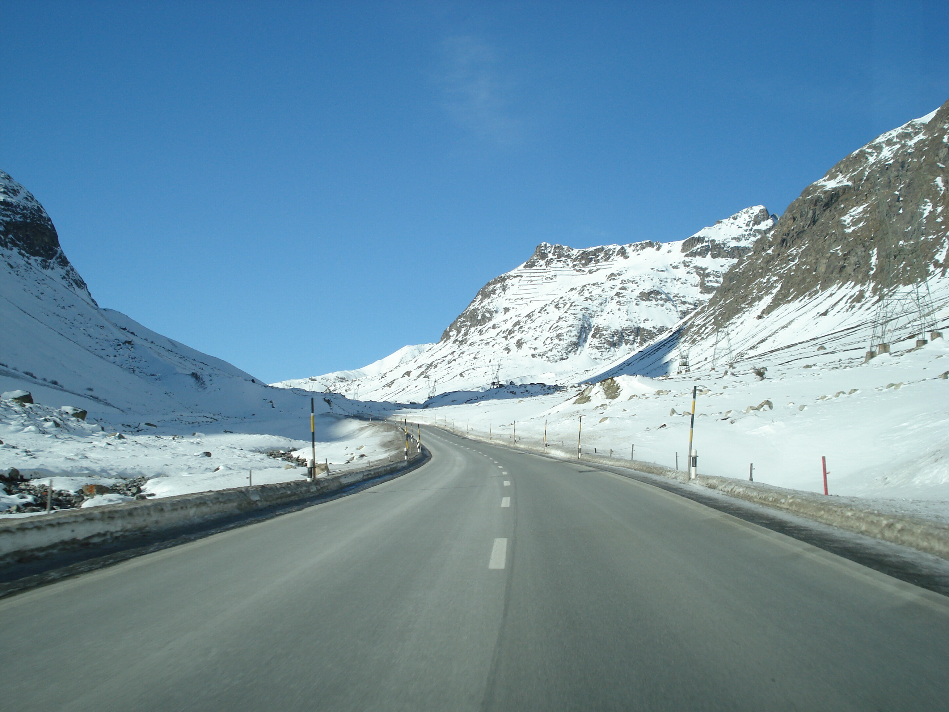 รูปถ่าย สวิสเซอร์แลนด์(Switzerland) ถนนจากคูร์ไปเซนต์มอริตซ์(Chur to St Moritz Road) 2007-01 49