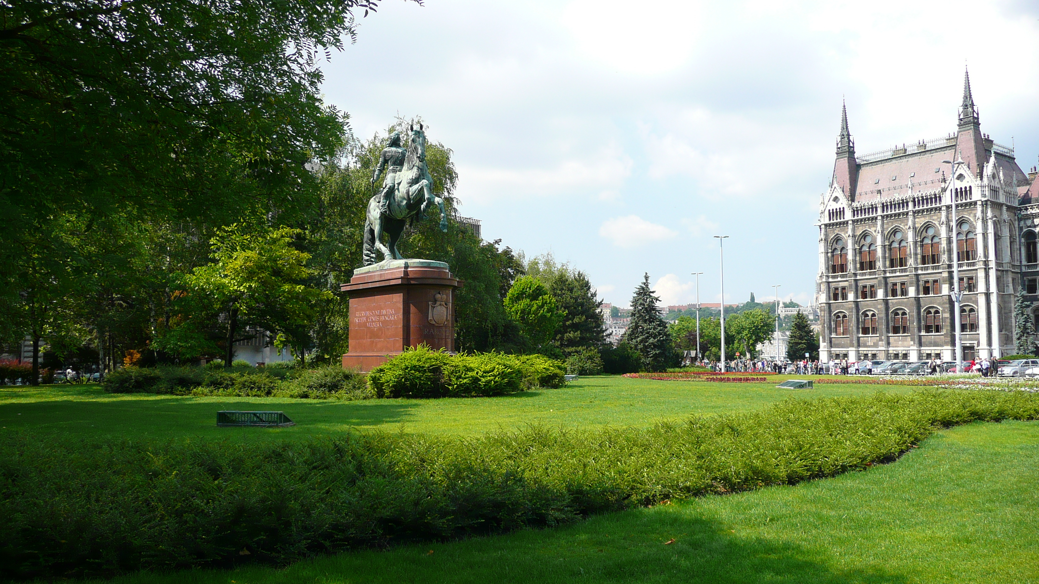 รูปถ่าย ฮังการี(Hungary) บูดาเปสต์(Budapest) อาคารรัฐสภาฮังการี(Budapest Parliament) 2007-06 21