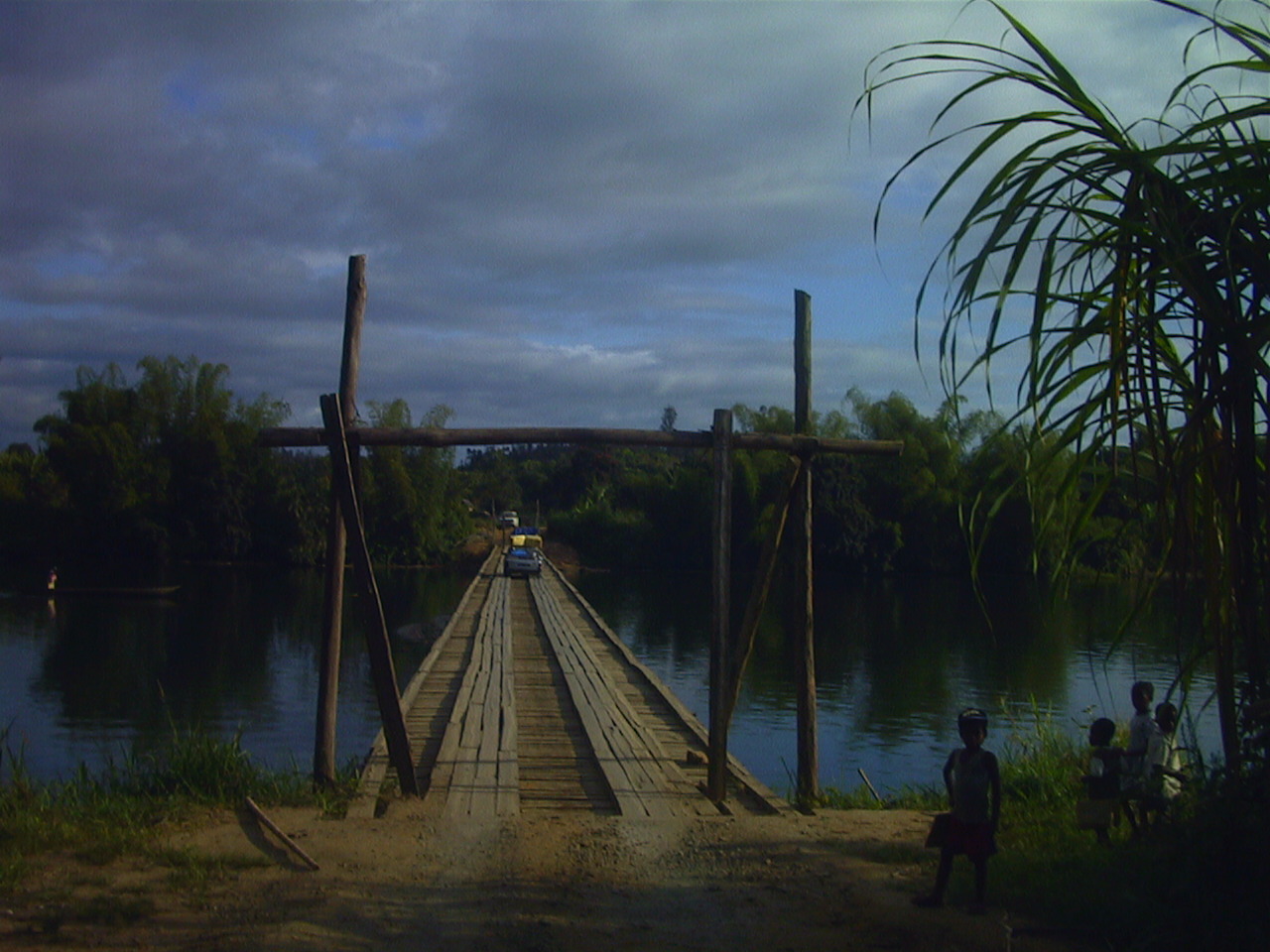 รูปถ่าย มาดากัสการ์(Madagascar) ตามาตาฟ(Tamatave) 1999-10 0