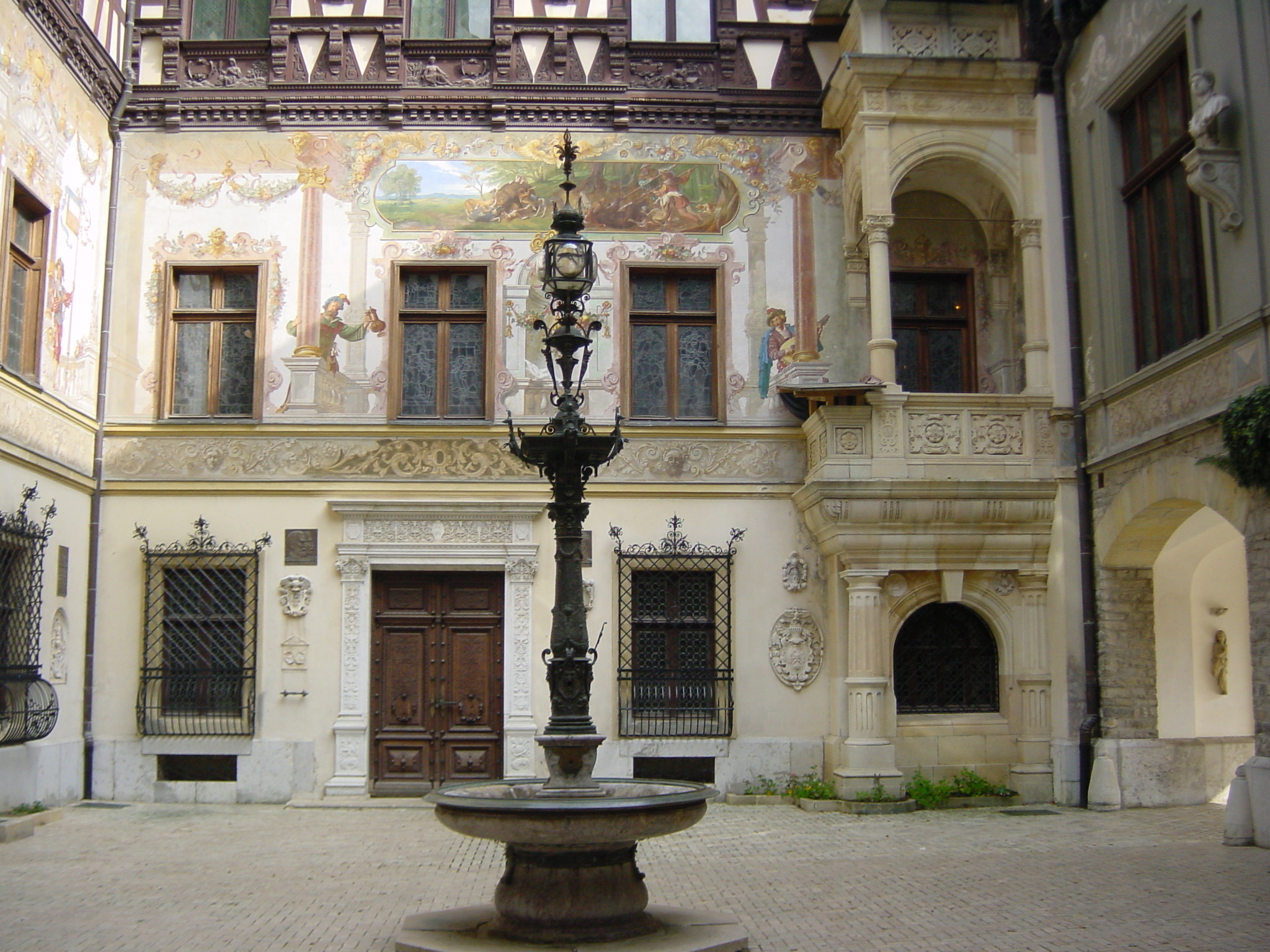 รูปถ่าย โรมาเนีย(Romania) สินายา(Sinaia) 2003-10 75