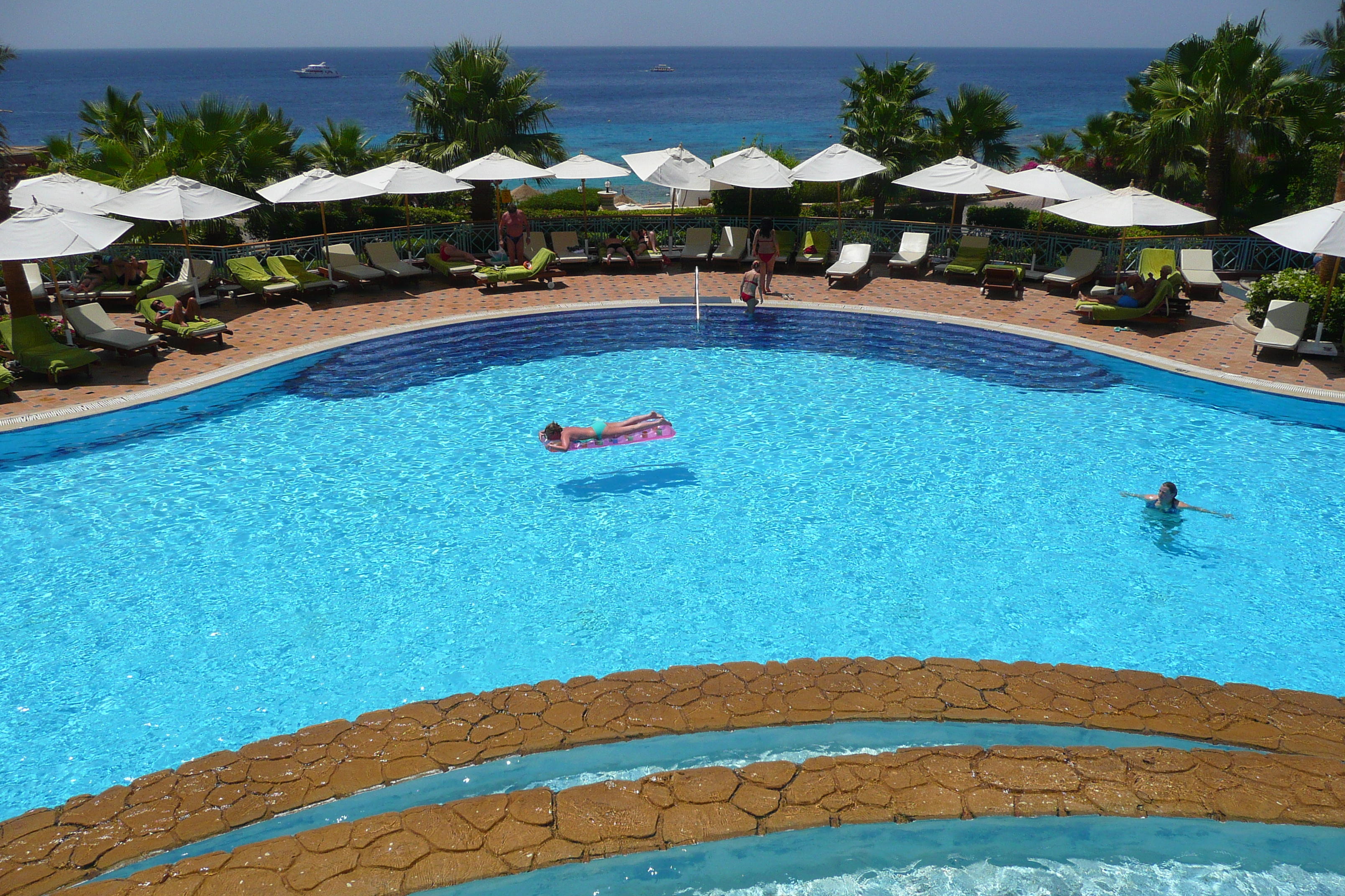 รูปถ่าย อียิปต์(Egypt) ชาร์มเอลชีค(Sharm el Sheikh) โรงแรมไฮแอต(Hyatt Hotel) สระว่ายน้ำไฮแอต ชาร์มเอลชีค(Hyatt Sharm el Sheikh Pool) 2008-06 9