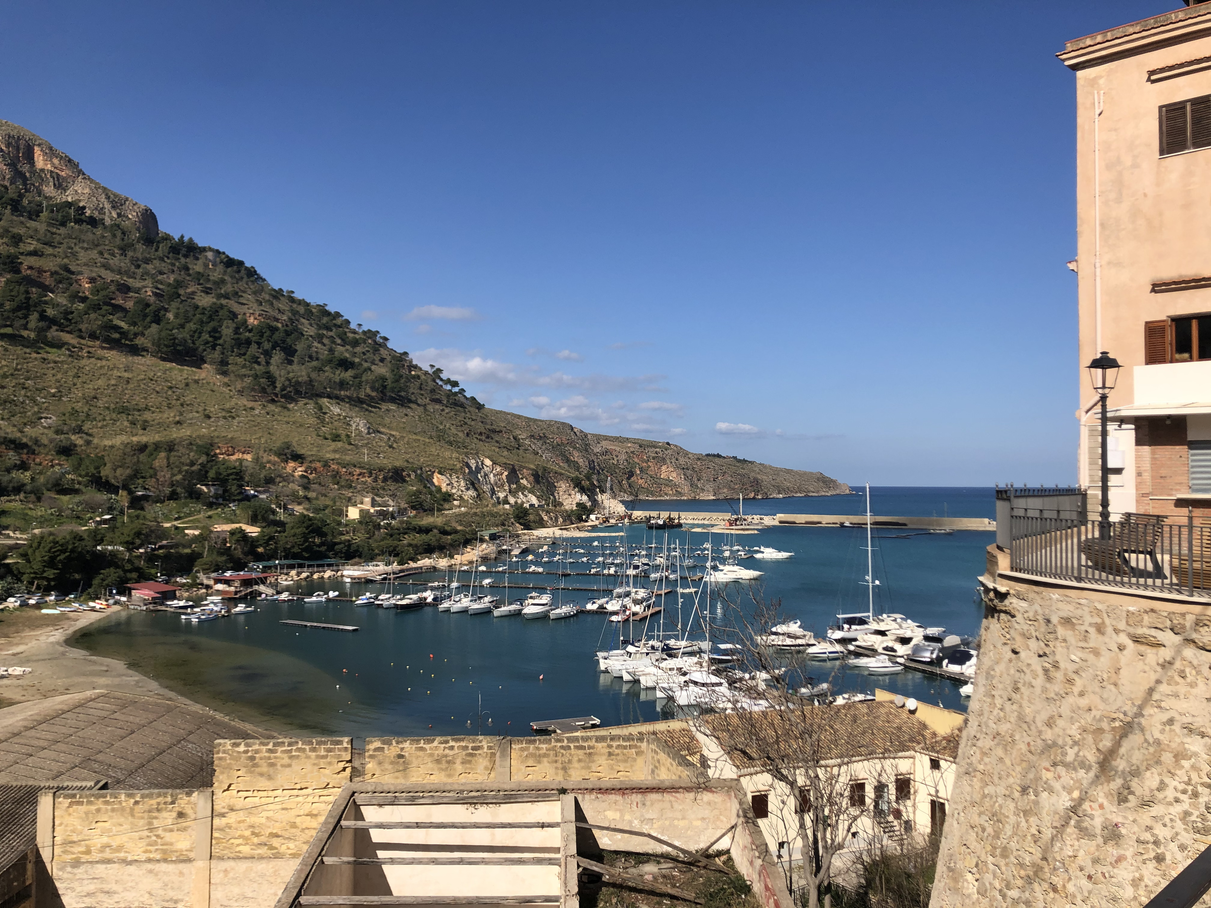 รูปถ่าย อิตาลี(Italy) ซิซิลี(Sicily) กัสเตลลัมมาเรเดลโกลโฟ(Castellammare del Golfo) 2020-02 17
