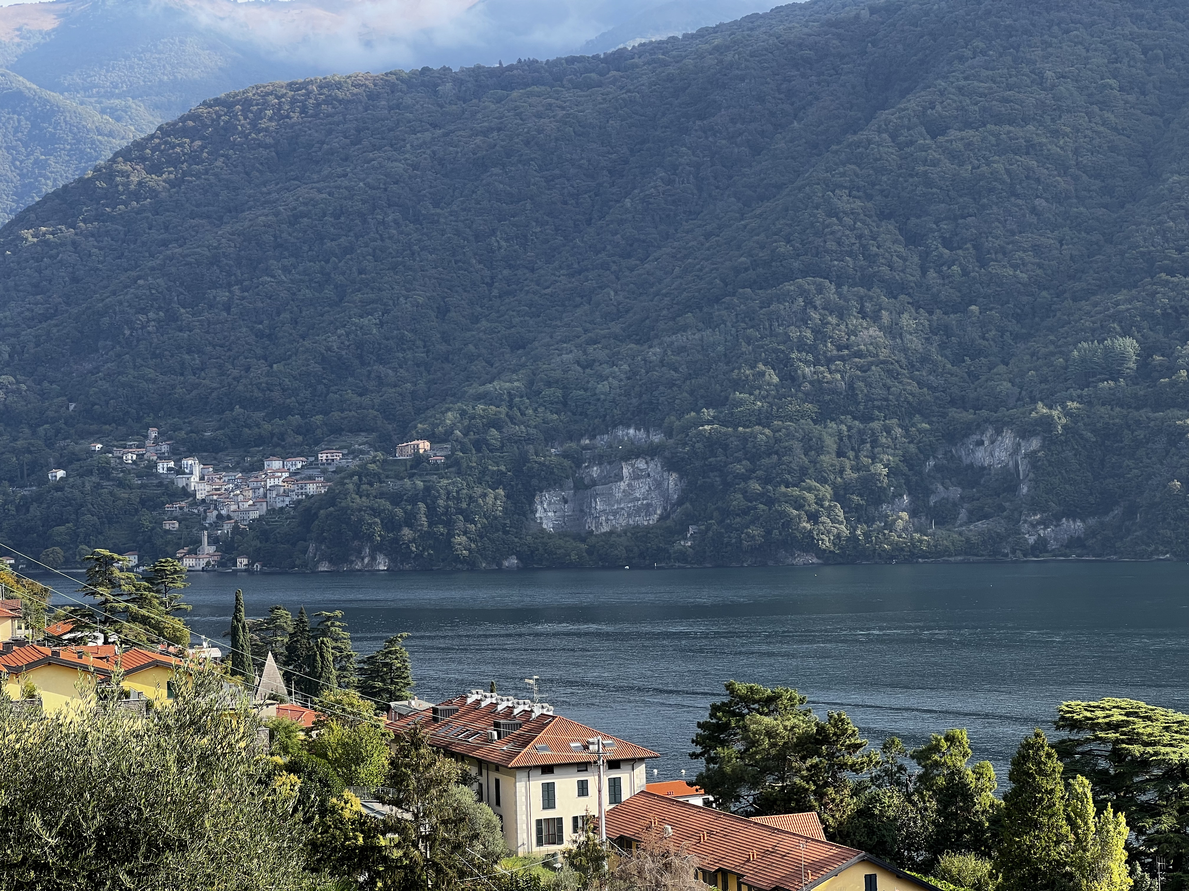 รูปถ่าย อิตาลี(Italy) ทะเลสาบโกโม(Lago di Como) 2023-10 12
