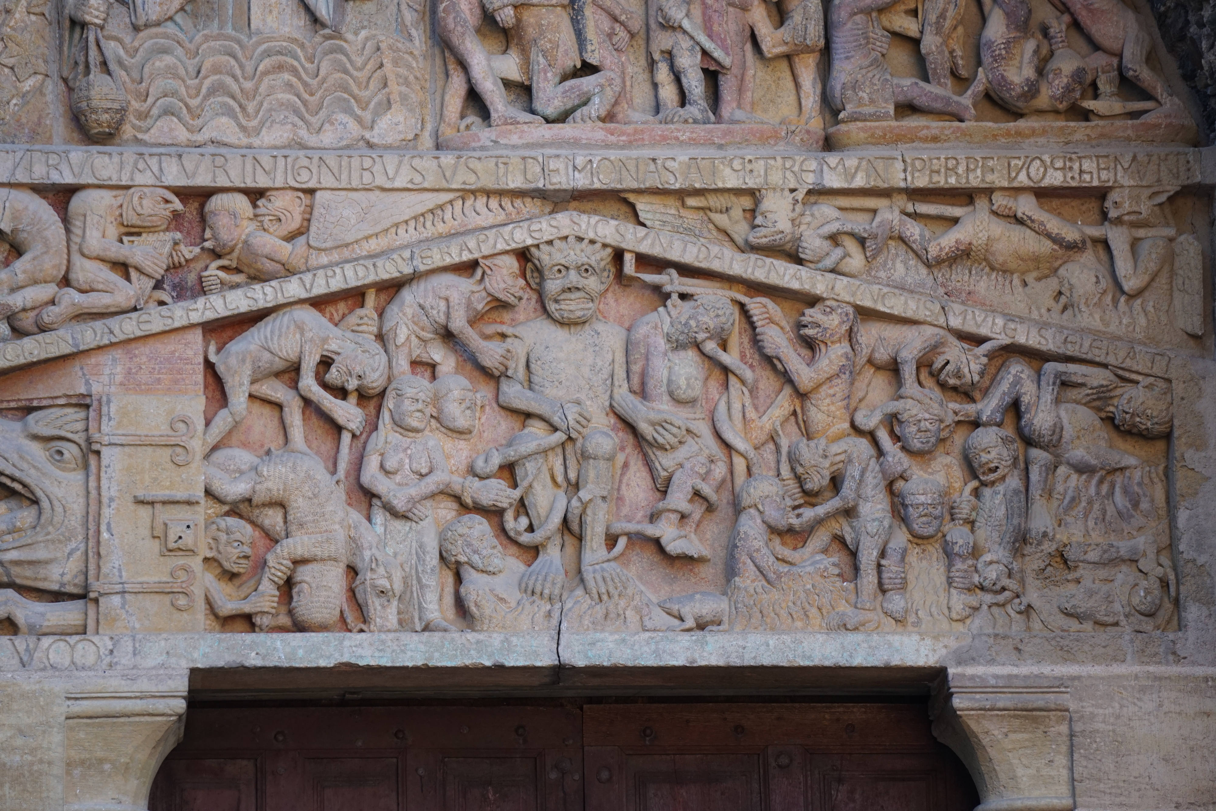 รูปถ่าย ฝรั่งเศส(France) กงก์(Conques) โบสถ์แซ็งต์-ฟัว เดอ กงก์(Abbatiale Sainte-Foy de Conques) 2018-04 80