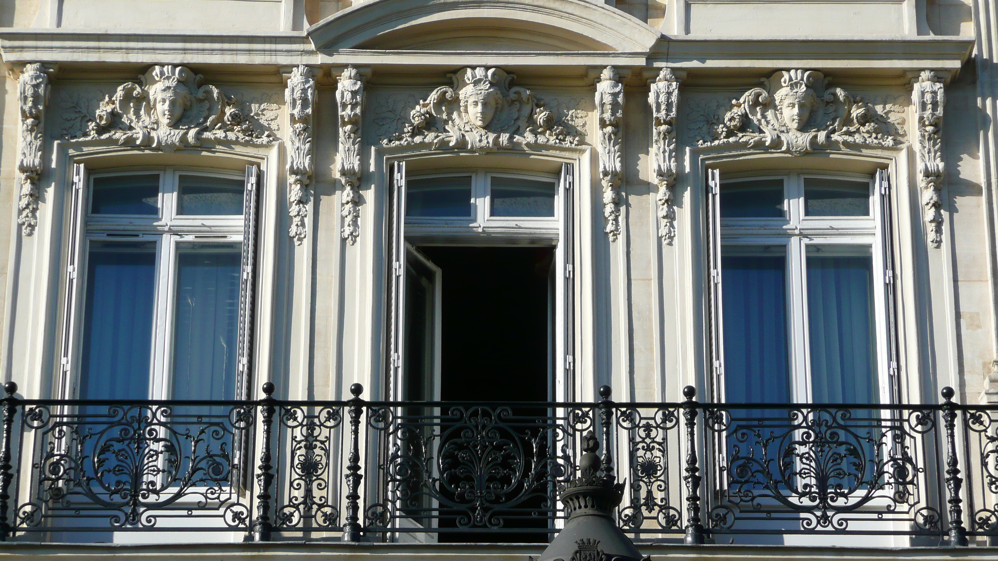 รูปถ่าย ฝรั่งเศส(France) ปารีส(Paris) ช็องเซลีเซ(Champs Elysees) 2007-04 31