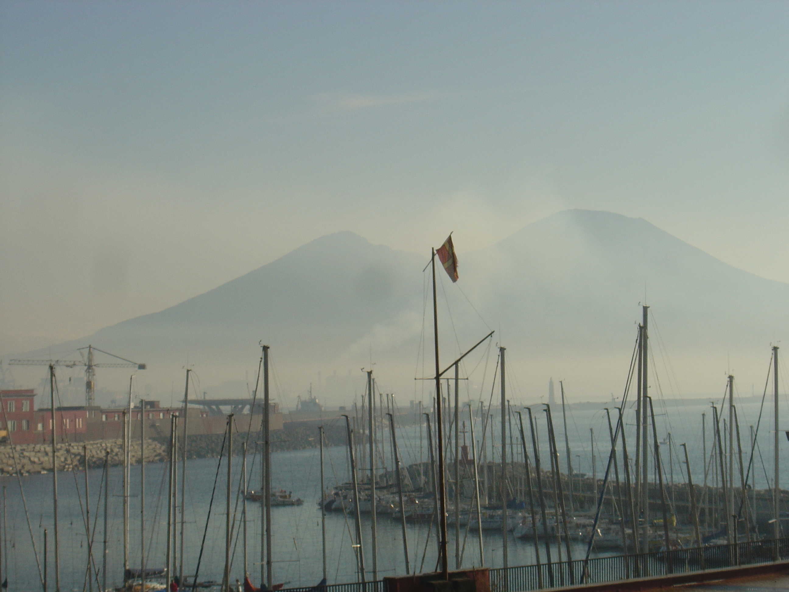 รูปถ่าย อิตาลี(Italy) นาโปลี(Naples) 2004-11 22
