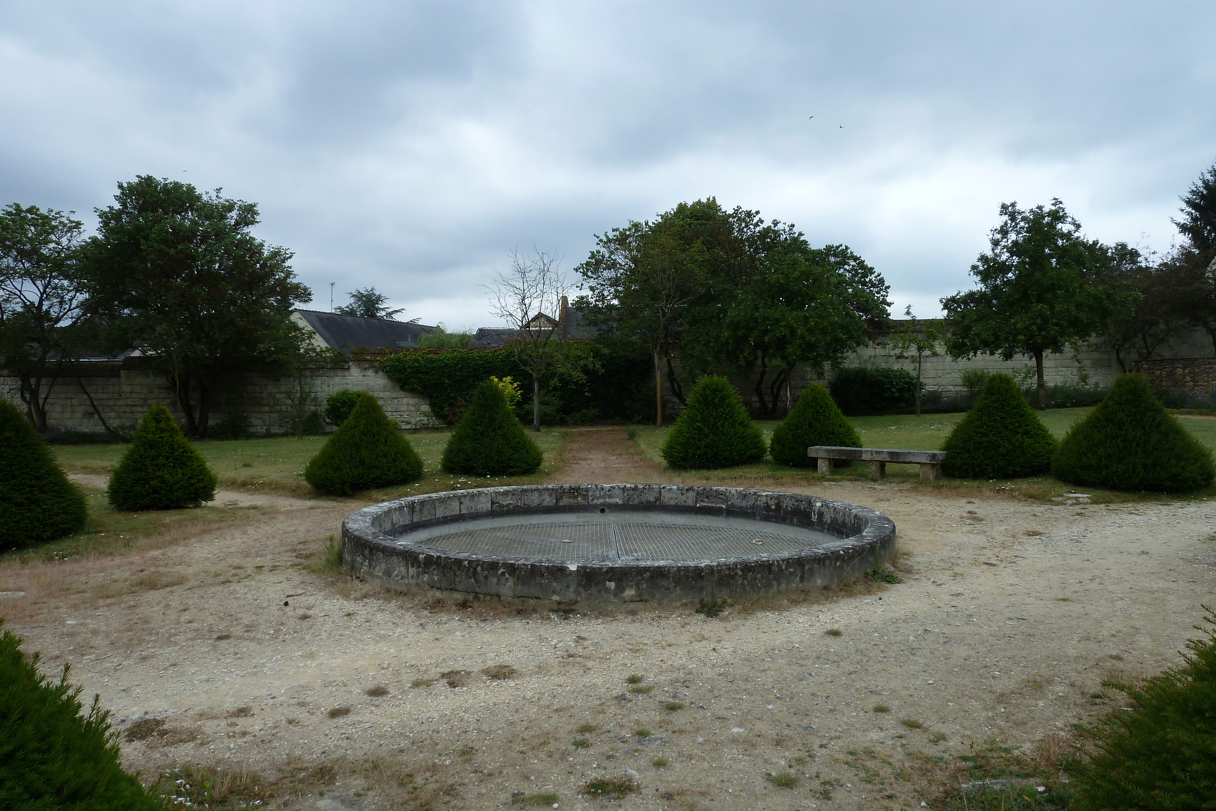 รูปถ่าย ฝรั่งเศส(France) ฟงเตอโวร์(Fontevraud) 2011-05 97