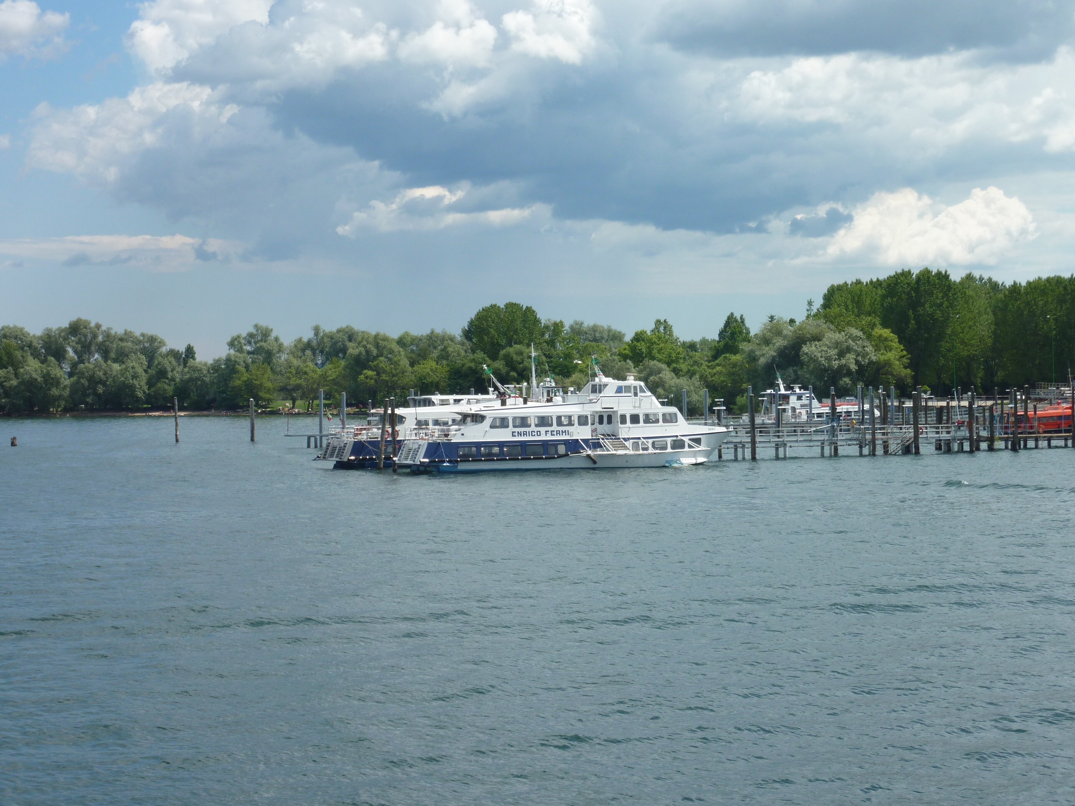 รูปถ่าย อิตาลี(Italy) อาโรนา(Arona) 2009-06 19