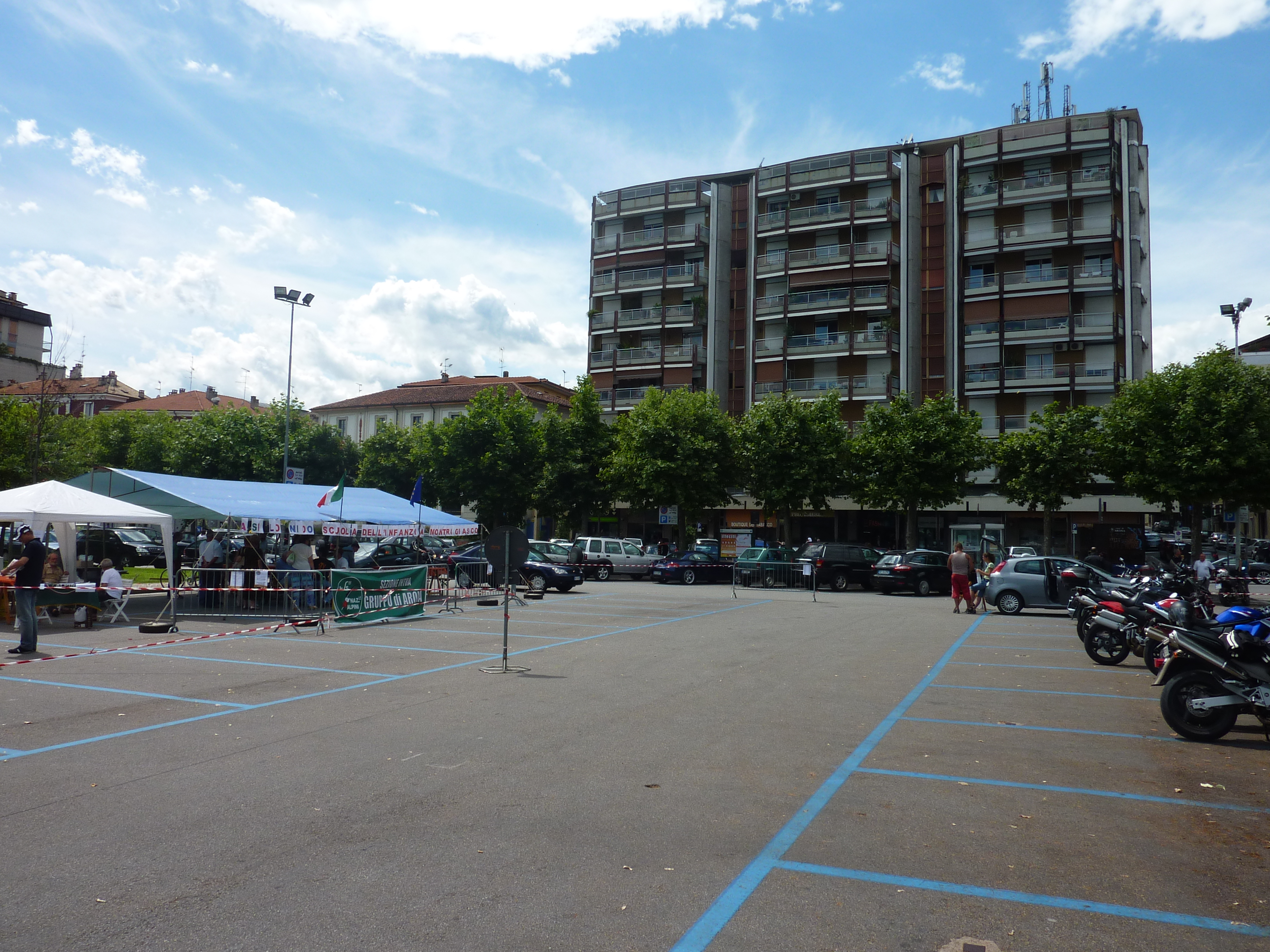 รูปถ่าย อิตาลี(Italy) อาโรนา(Arona) 2009-06 16