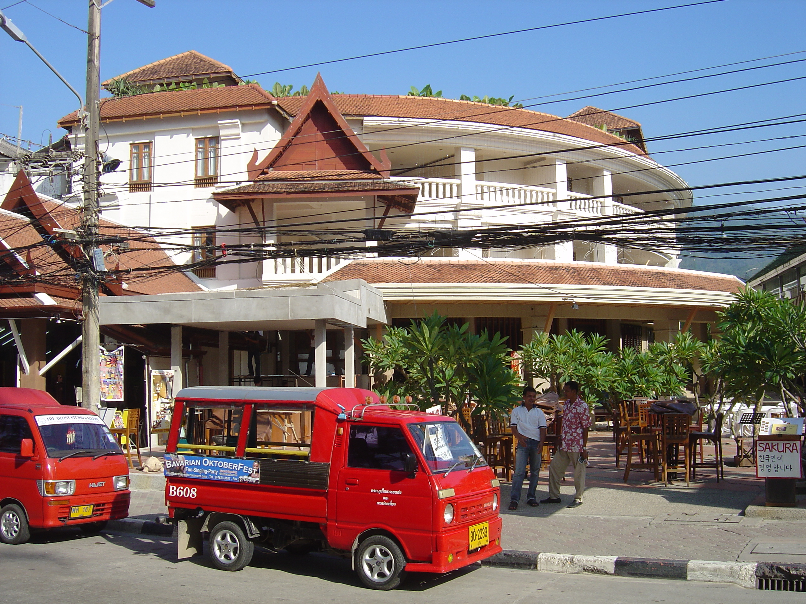 รูปถ่าย ไทย(Thailand) ภูเก็ต(Phuket) ป่าตอง(Patong) ถนนเลียบชายหาด(Beach Road) 2005-12 70