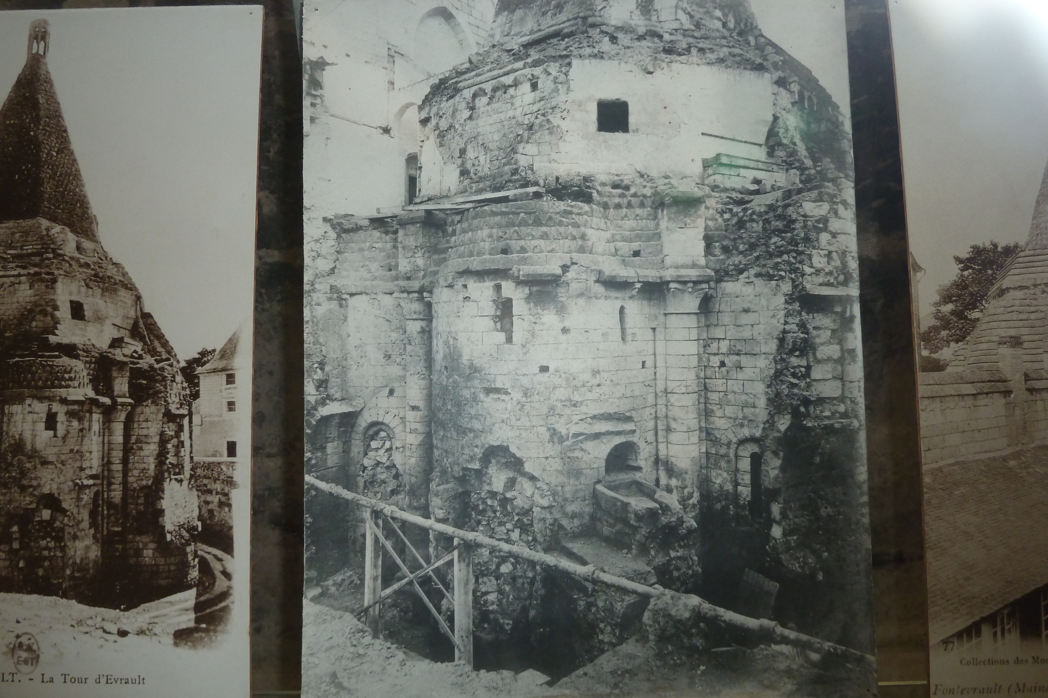 รูปถ่าย ฝรั่งเศส(France) ฟงเตอโวร์(Fontevraud) 2011-05 178