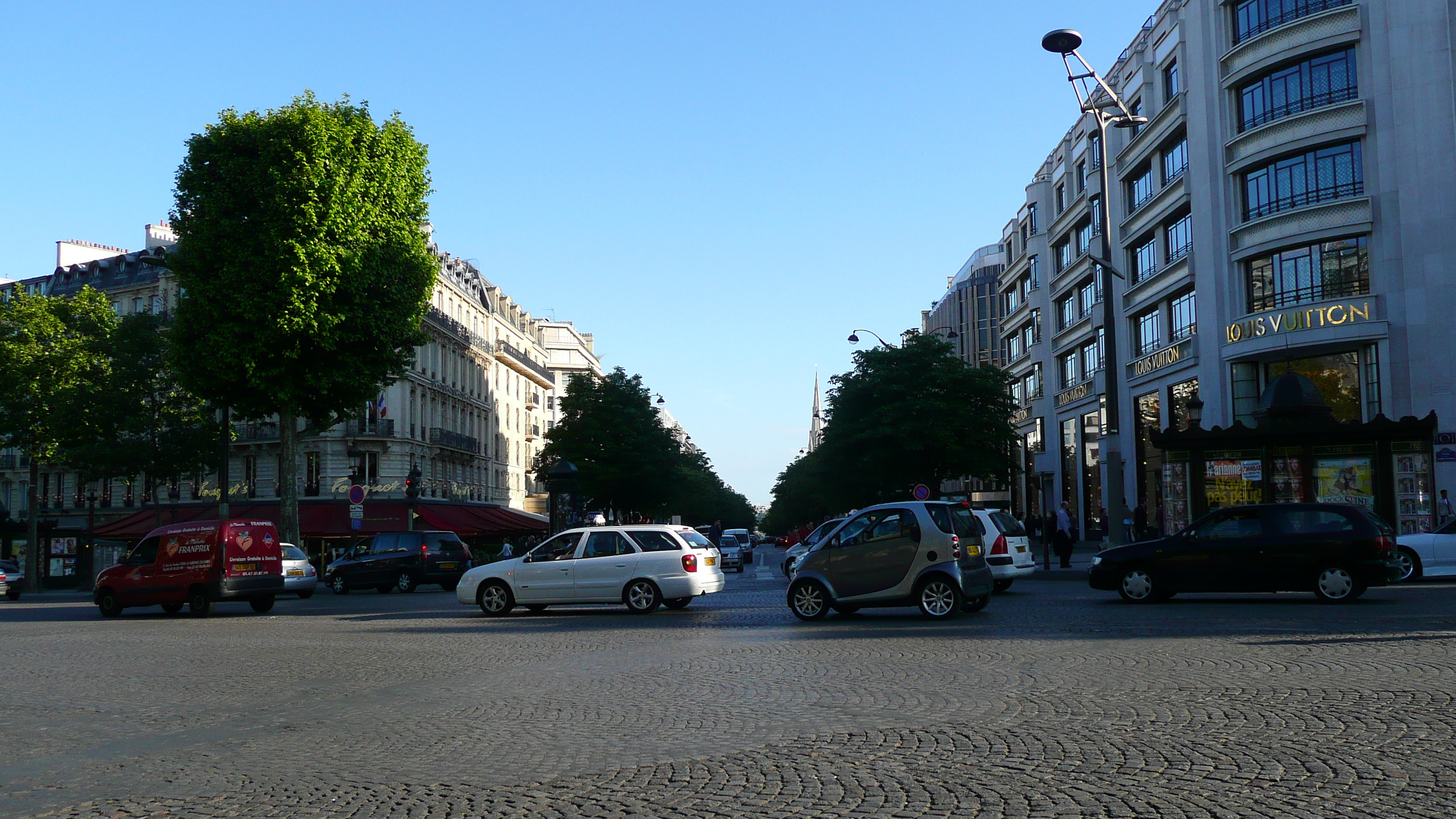 รูปถ่าย ฝรั่งเศส(France) ปารีส(Paris) ช็องเซลีเซ(Champs Elysees) 2007-04 132