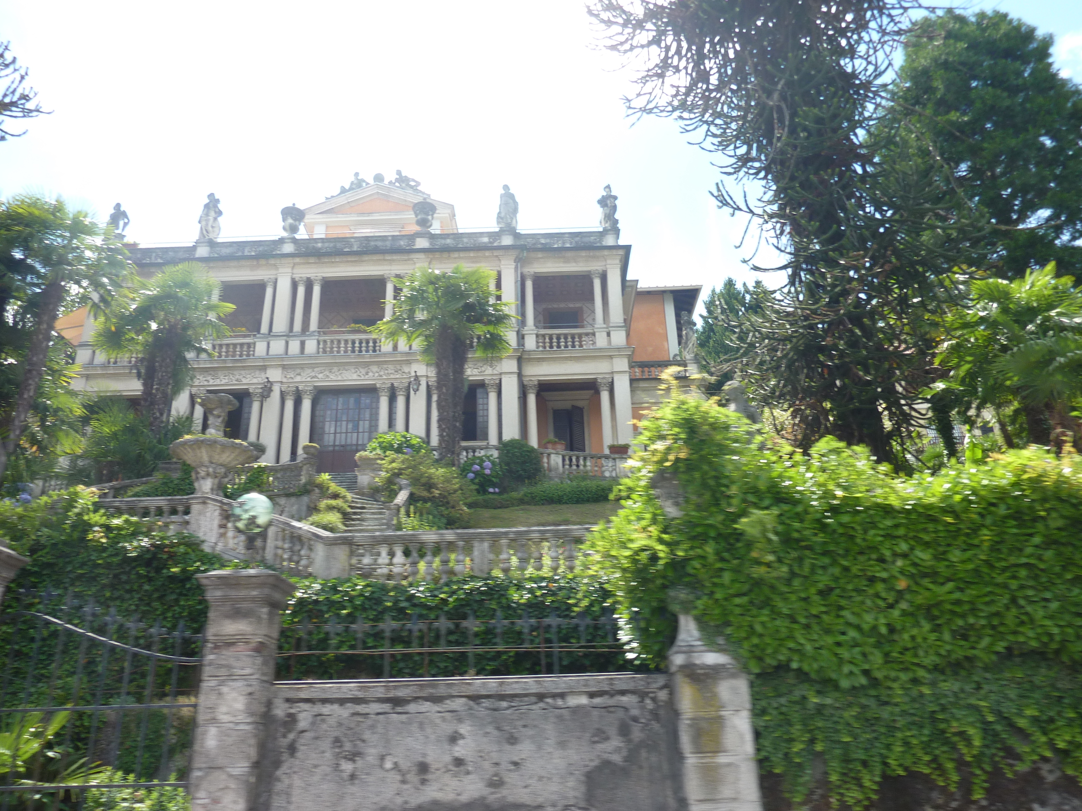 รูปถ่าย อิตาลี(Italy) อาโรนา(Arona) 2009-06 2