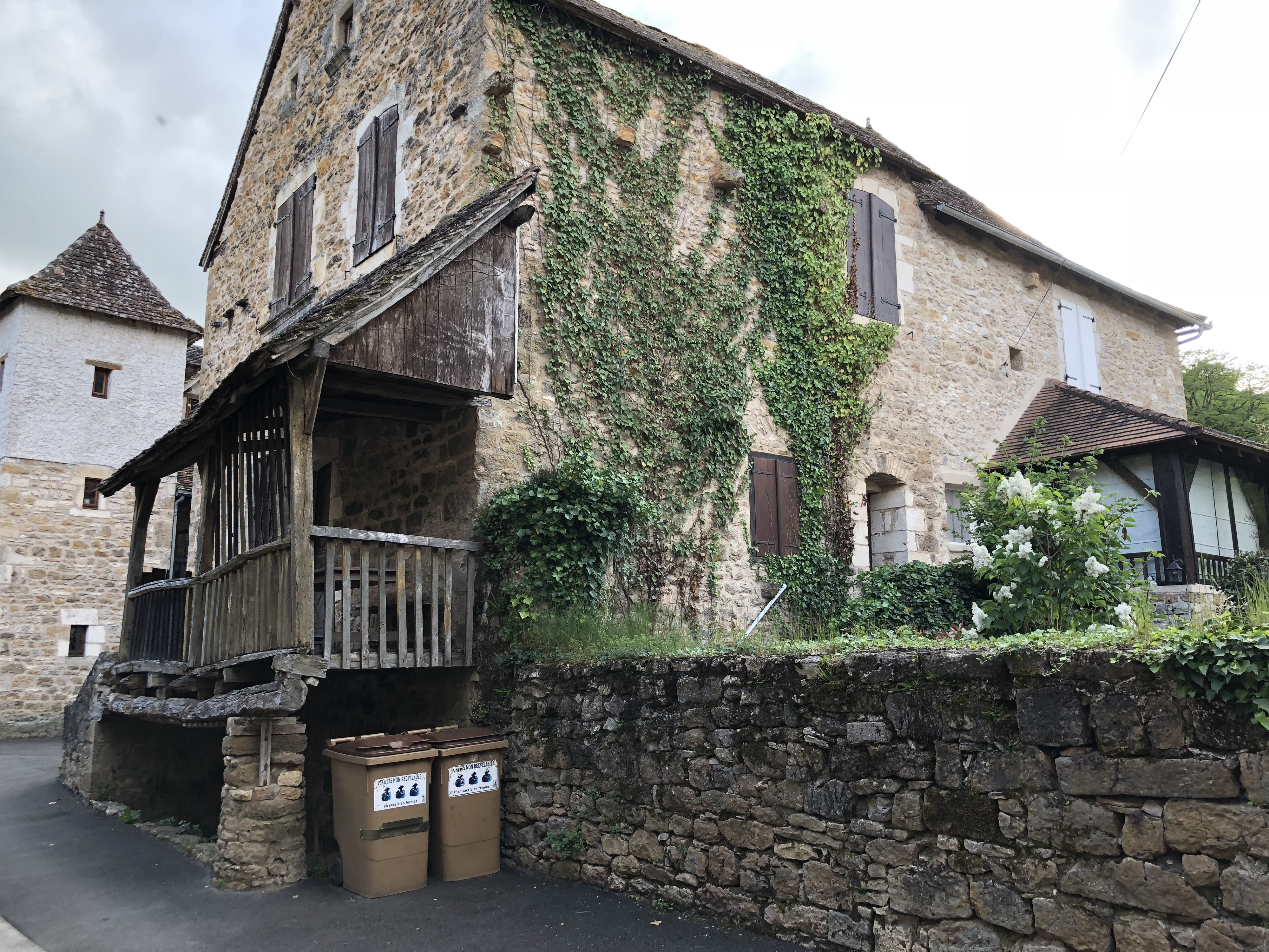 รูปถ่าย ฝรั่งเศส(France) กาเรนนัก(Carennac) 2018-04 49