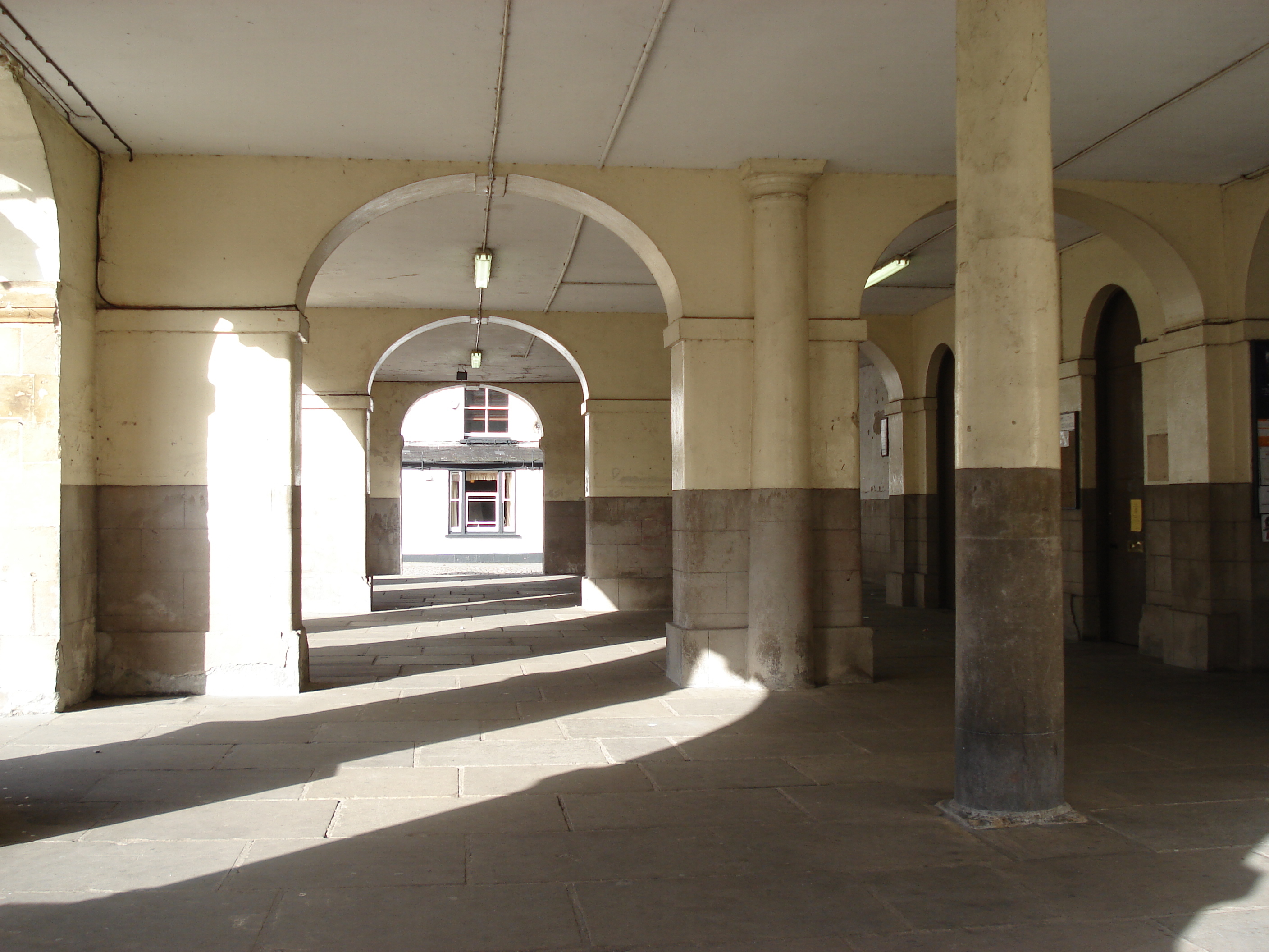 รูปถ่าย อังกฤษ(United Kingdom) มอนเมาธ์(Monmouth) 2006-05 54
