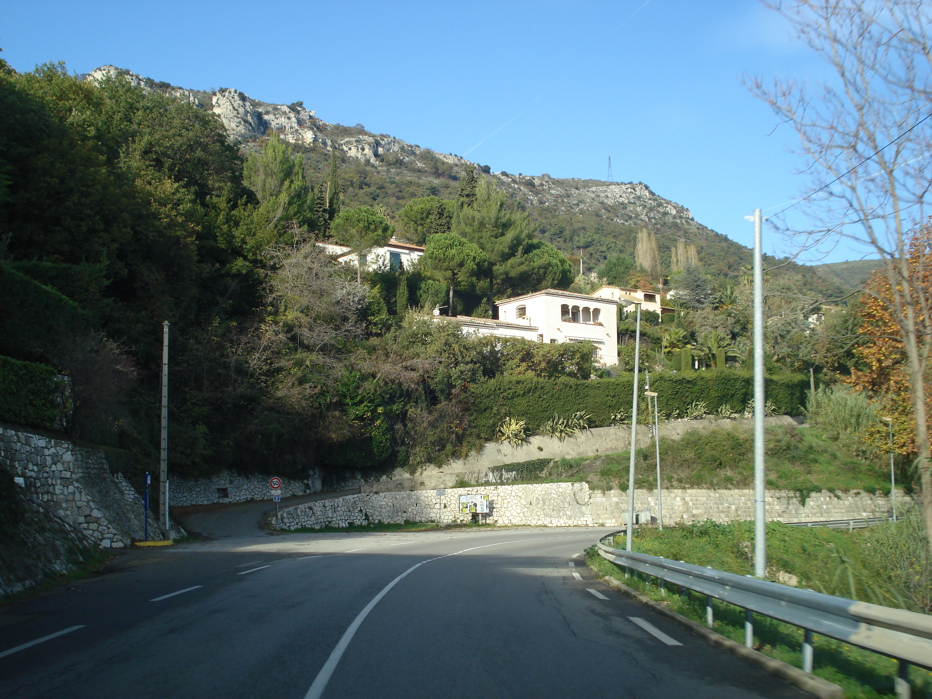 รูปถ่าย ฝรั่งเศส(France) เฟรนช์ริวิเอรา(French Riviera) ถนนจากวองซ์ไปแซ็ง-ฌาเน(Vence to St. Jeannet Road) 2006-12 0