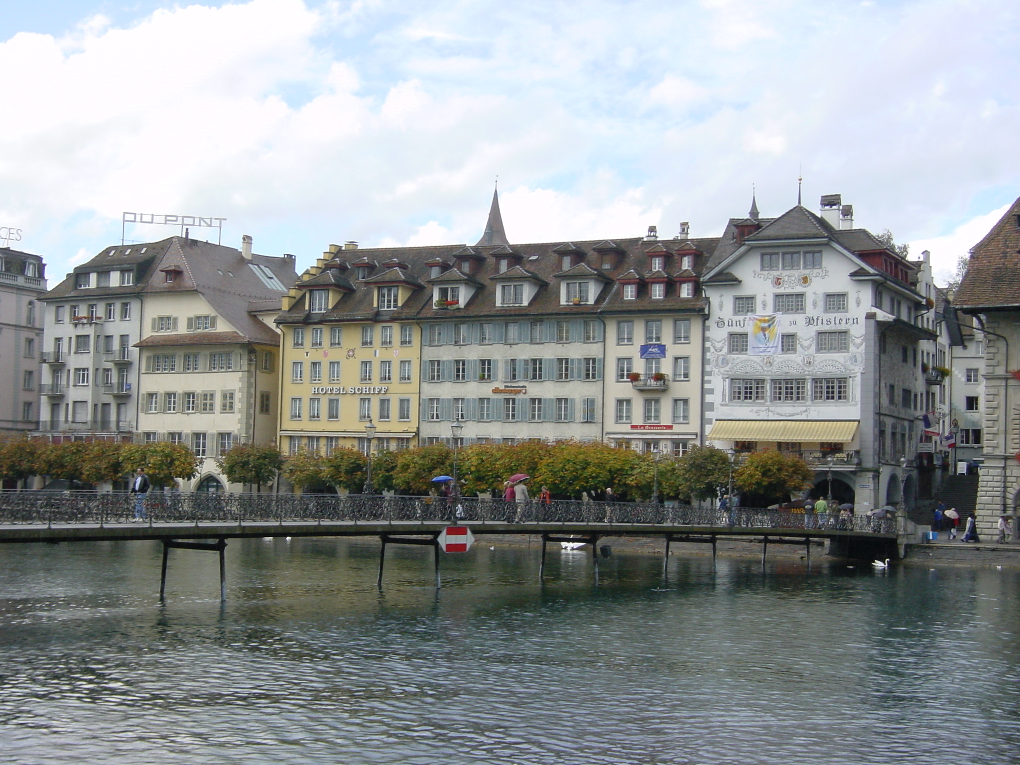 รูปถ่าย สวิสเซอร์แลนด์(Switzerland) ลูเซิร์น(Lucerne) 2001-10 40