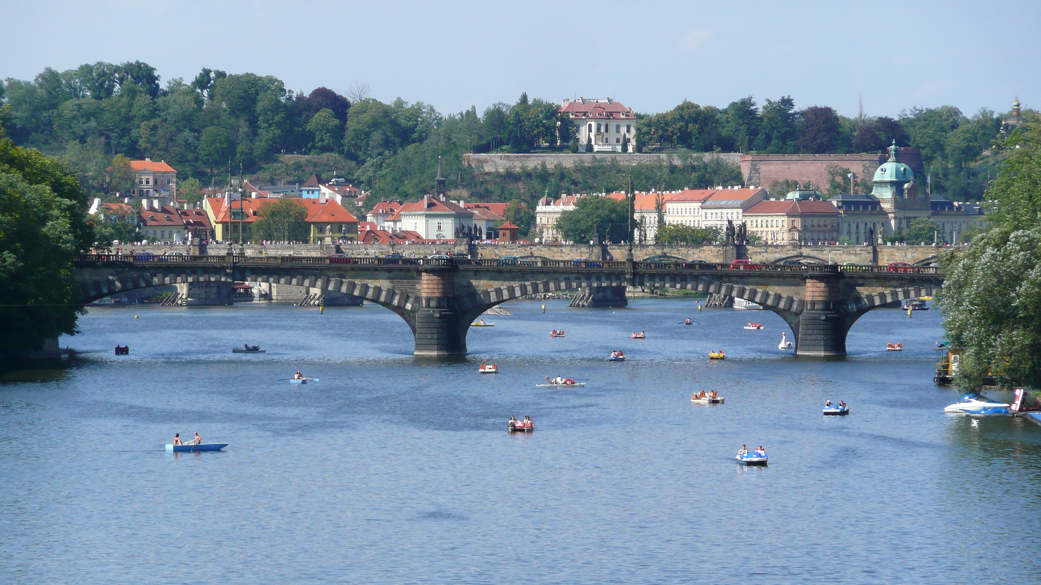 รูปถ่าย สาธารณรัฐเช็ก(Czech Republic) ปราก(Prague) แม่น้ำวัลตาวา(Vltava river) 2007-07 19