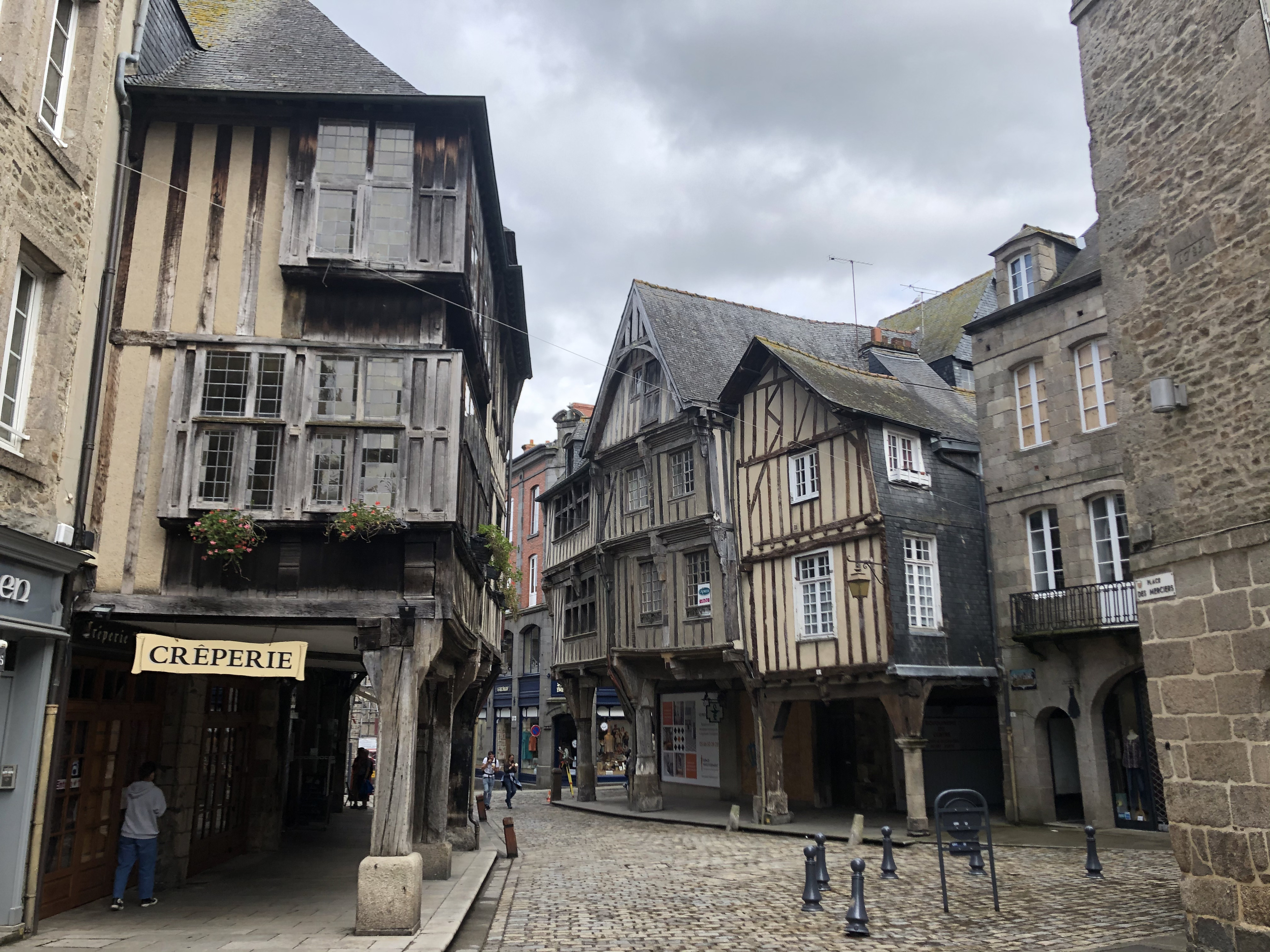 รูปถ่าย ฝรั่งเศส(France) ดีน็อง(Dinan) 2020-06 86
