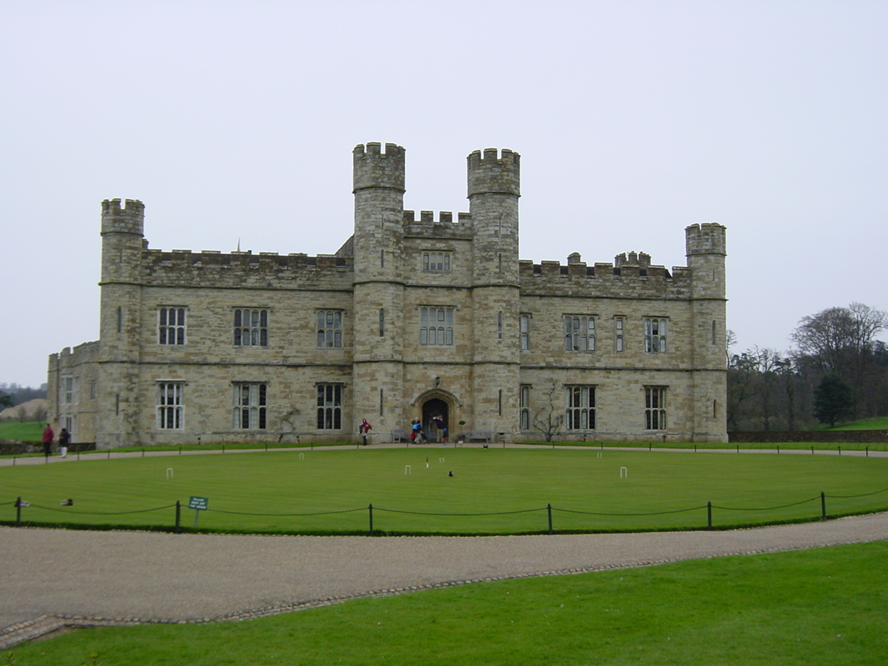 รูปถ่าย อังกฤษ(United Kingdom) ปราสาทลีดส์(Leeds castle) 2001-04 31