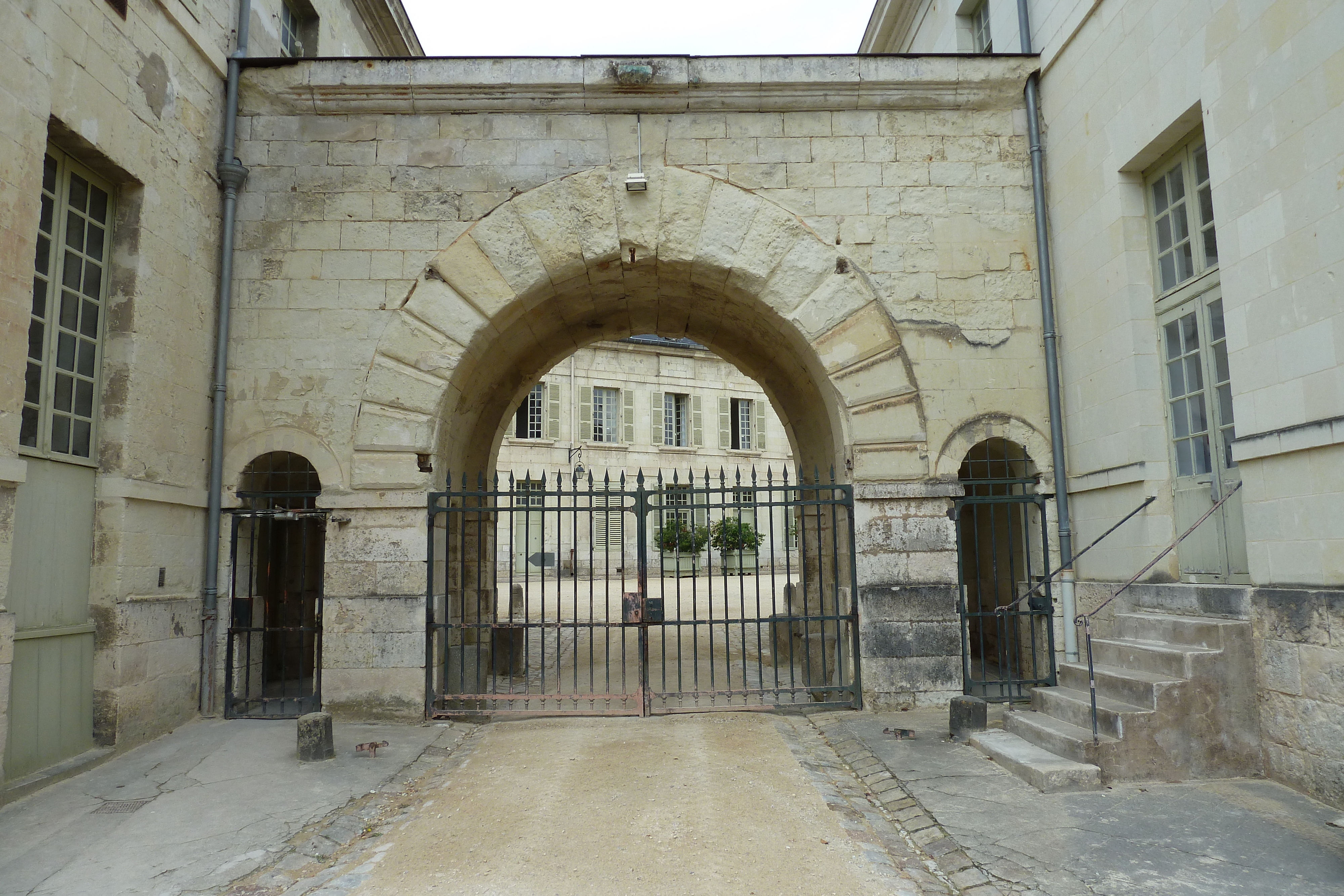 รูปถ่าย ฝรั่งเศส(France) ฟงเตอโวร์(Fontevraud) 2011-05 223