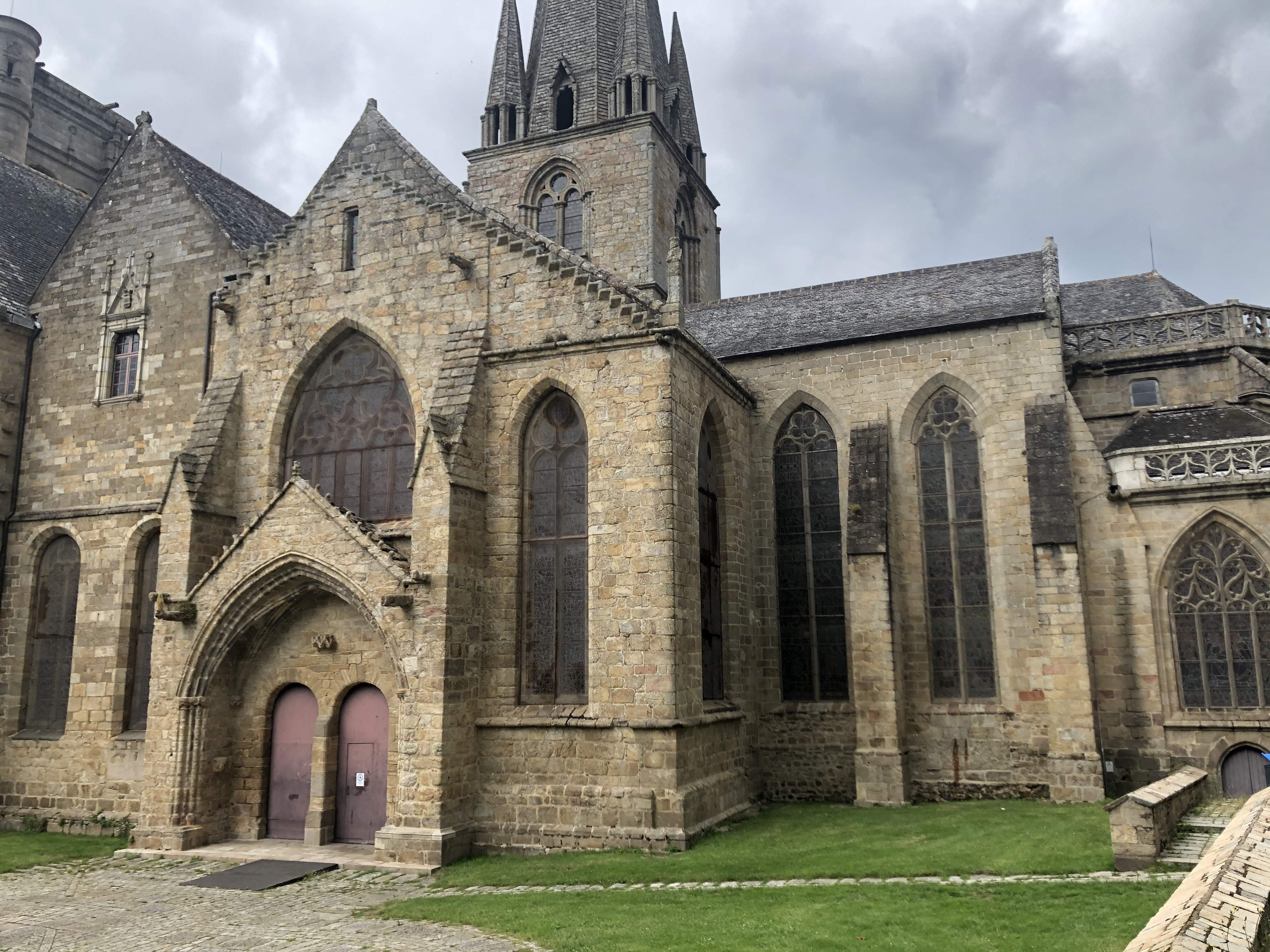 รูปถ่าย ฝรั่งเศส(France) แก็งก็อง(Guingamp) 2020-06 26