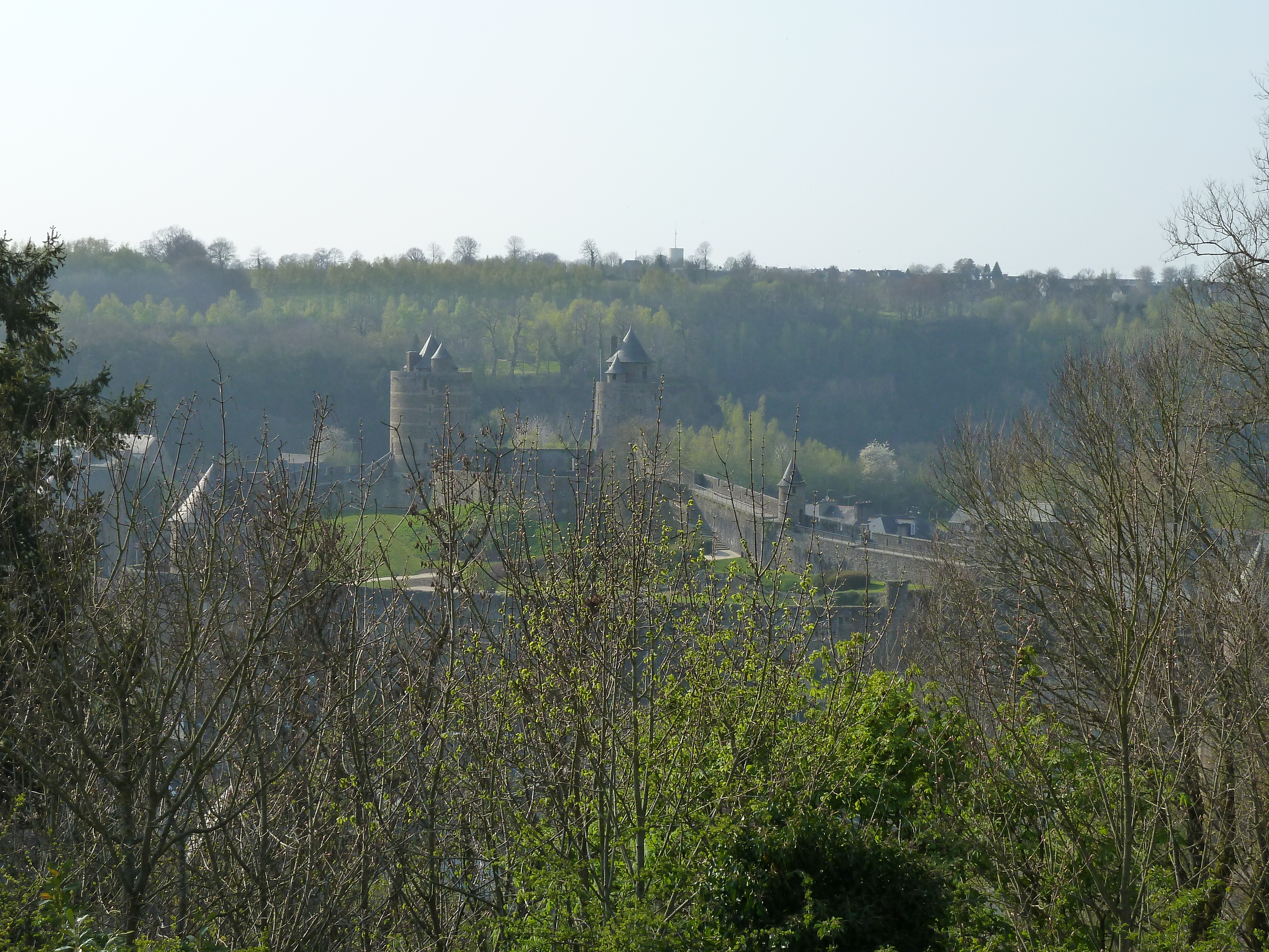 รูปถ่าย ฝรั่งเศส(France) ฟูแฌร์(Fougeres) 2010-04 9