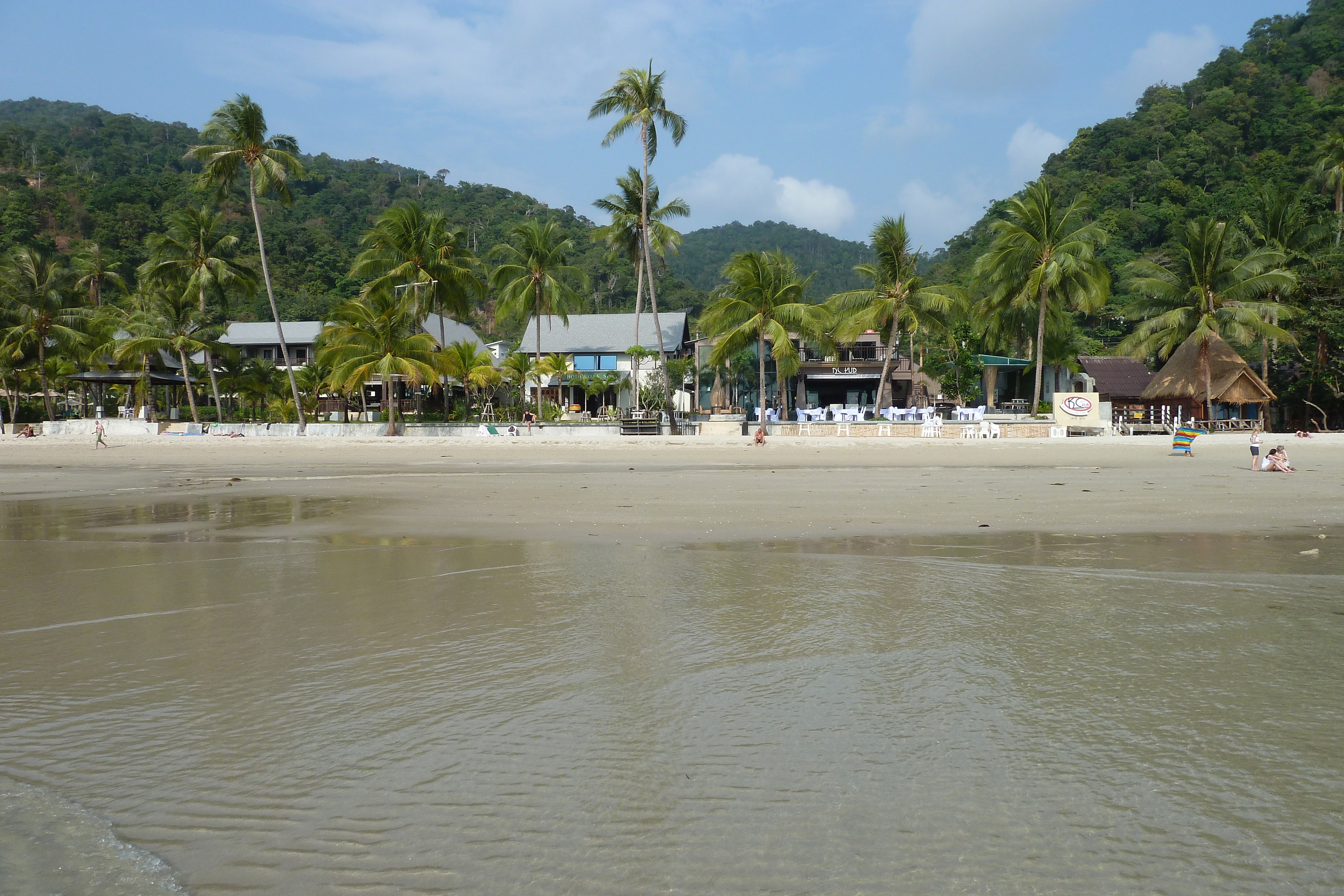 รูปถ่าย ไทย(Thailand) เกาะช้าง(Ko Chang) หาดทรายขาว(White sand beach) 2011-02 41