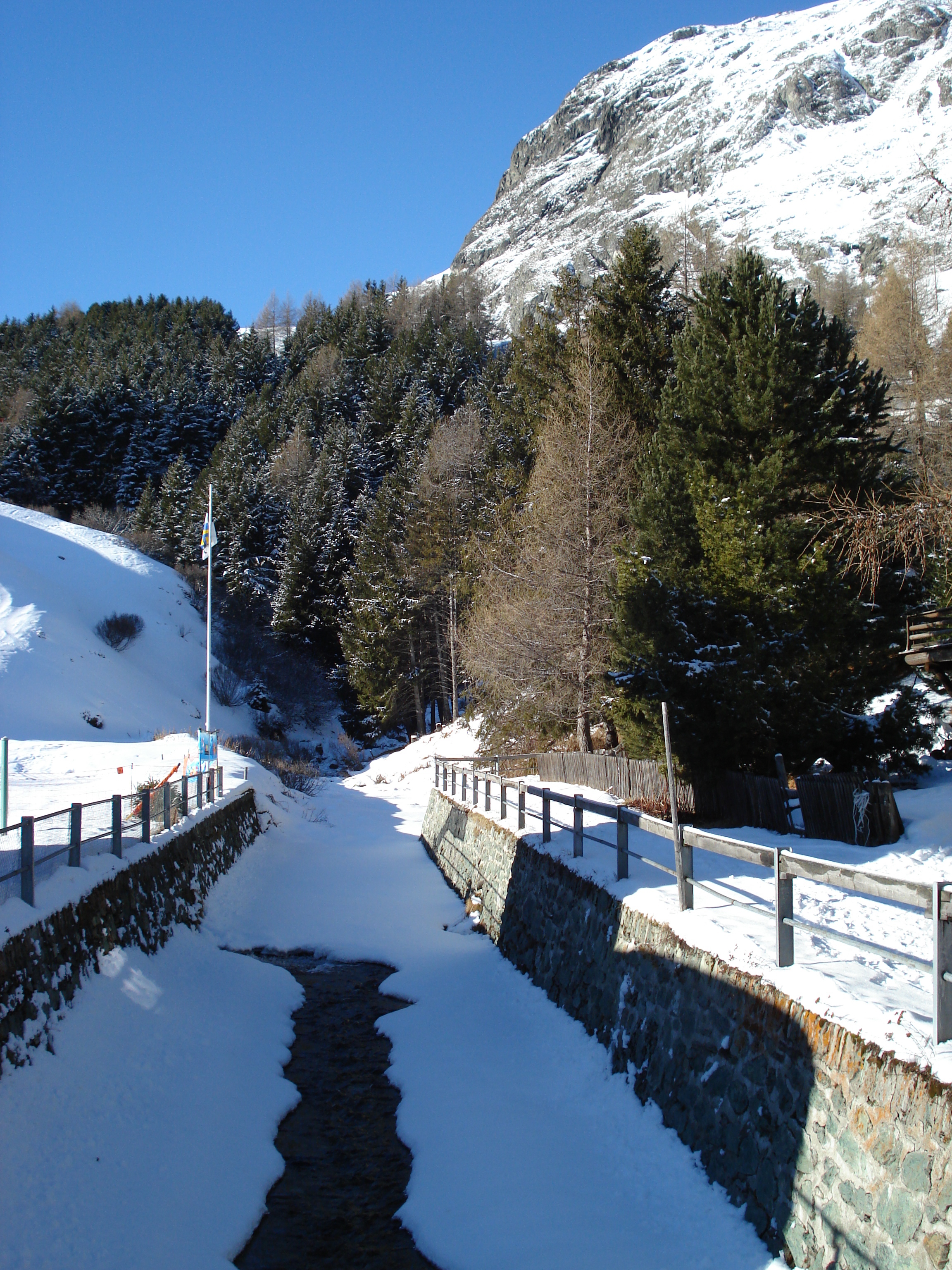 รูปถ่าย สวิสเซอร์แลนด์(Switzerland) บีวีโอ(Bivio) 2007-01 19