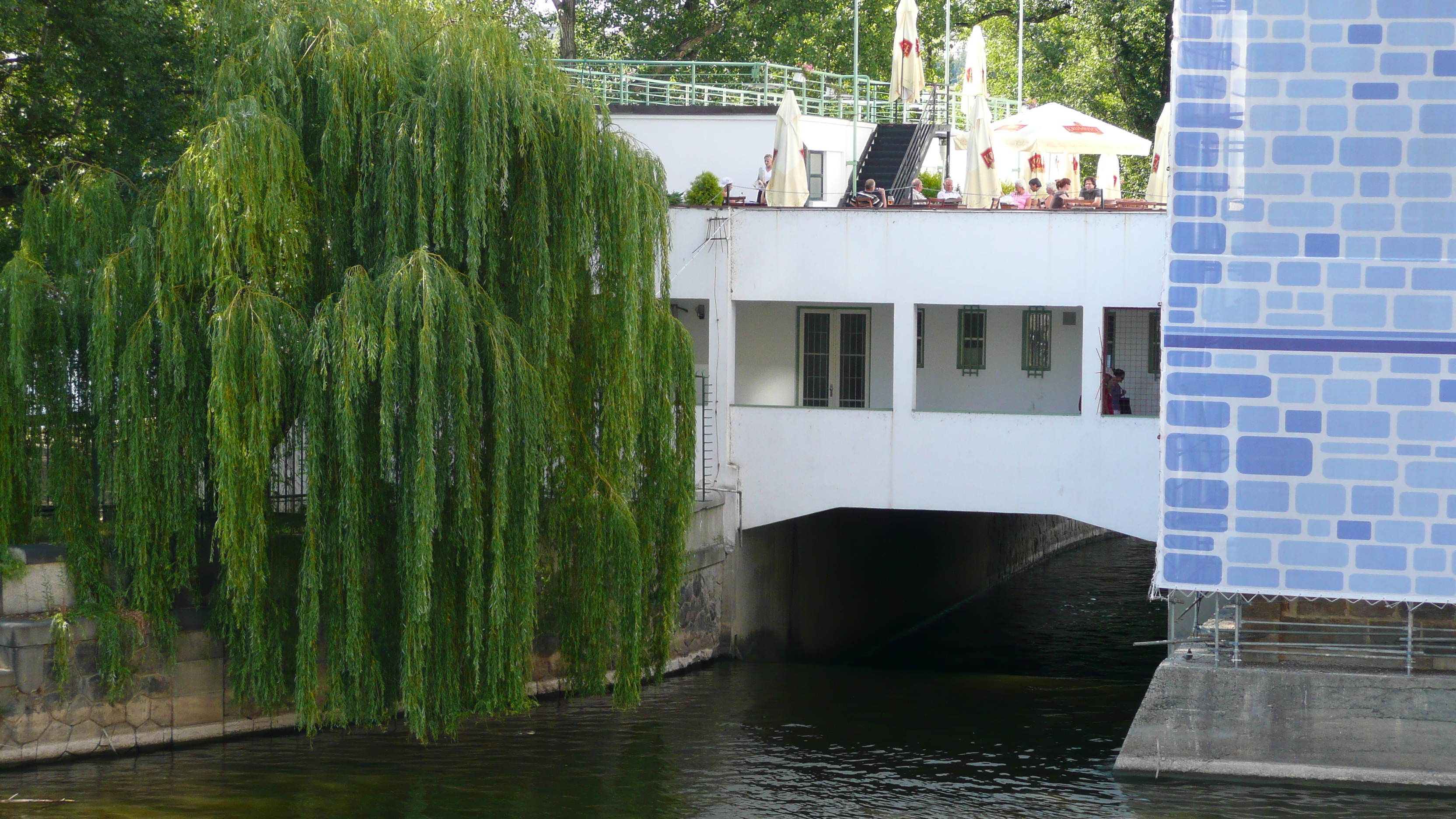 รูปถ่าย สาธารณรัฐเช็ก(Czech Republic) ปราก(Prague) แม่น้ำวัลตาวา(Vltava river) 2007-07 36