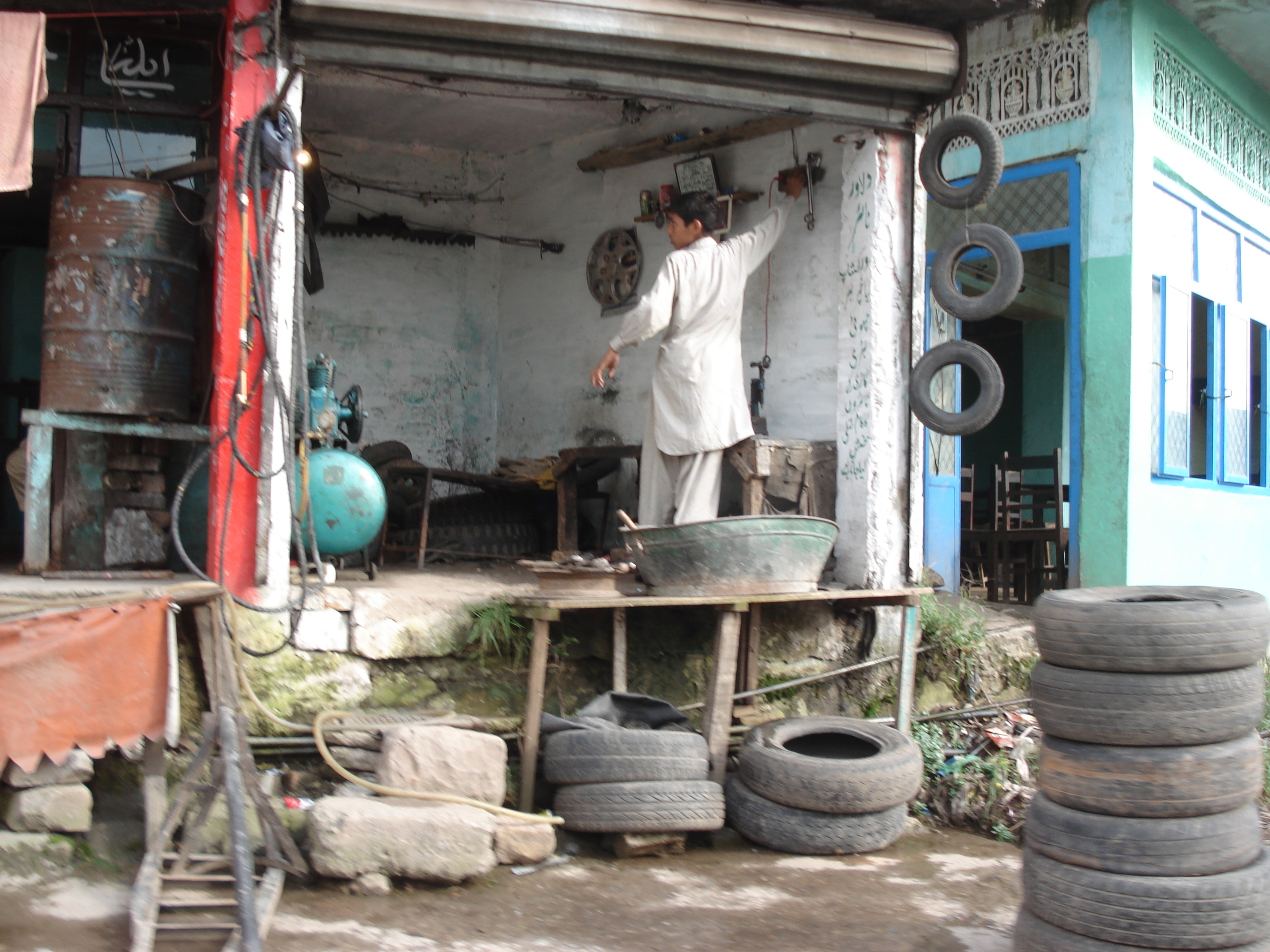 รูปถ่าย ปากีสถาน(Pakistan) ถนนจากอิสลามาบัดไปมัรรี(Islamabad to Murree road) 2006-08 112