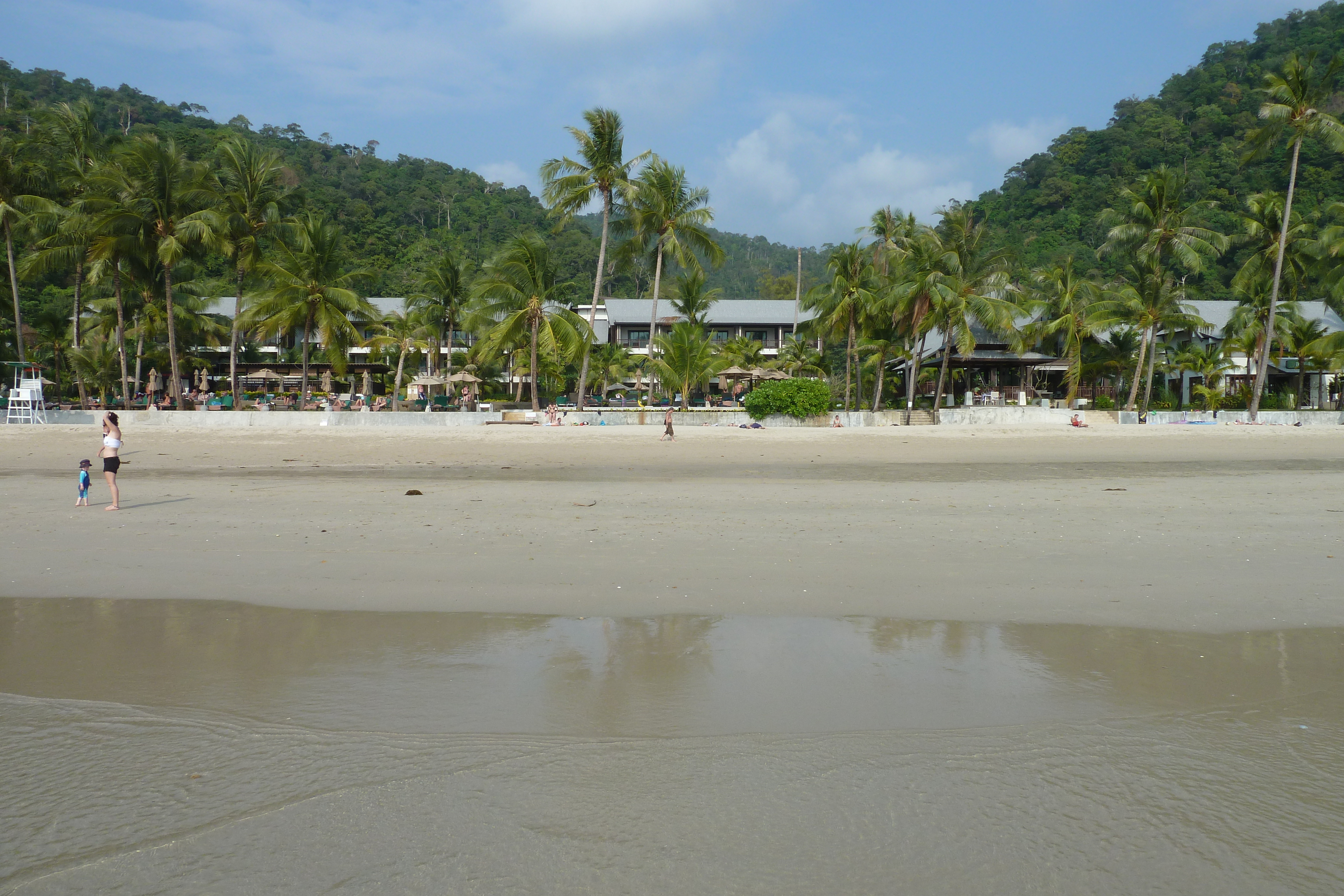 รูปถ่าย ไทย(Thailand) เกาะช้าง(Ko Chang) หาดทรายขาว(White sand beach) 2011-02 54