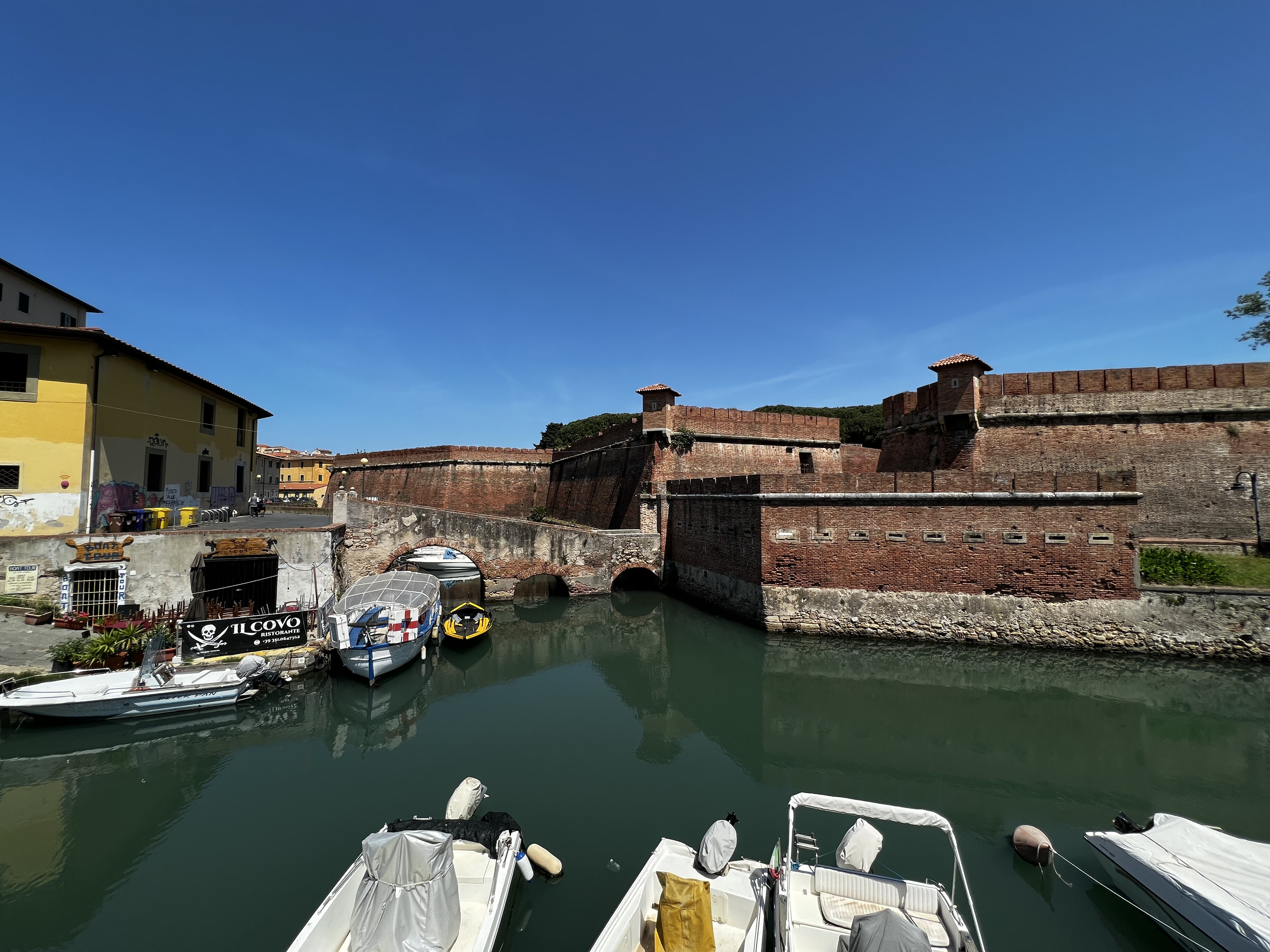 รูปถ่าย อิตาลี(Italy) ลีวอร์โน(Livorno) 2022-05 3