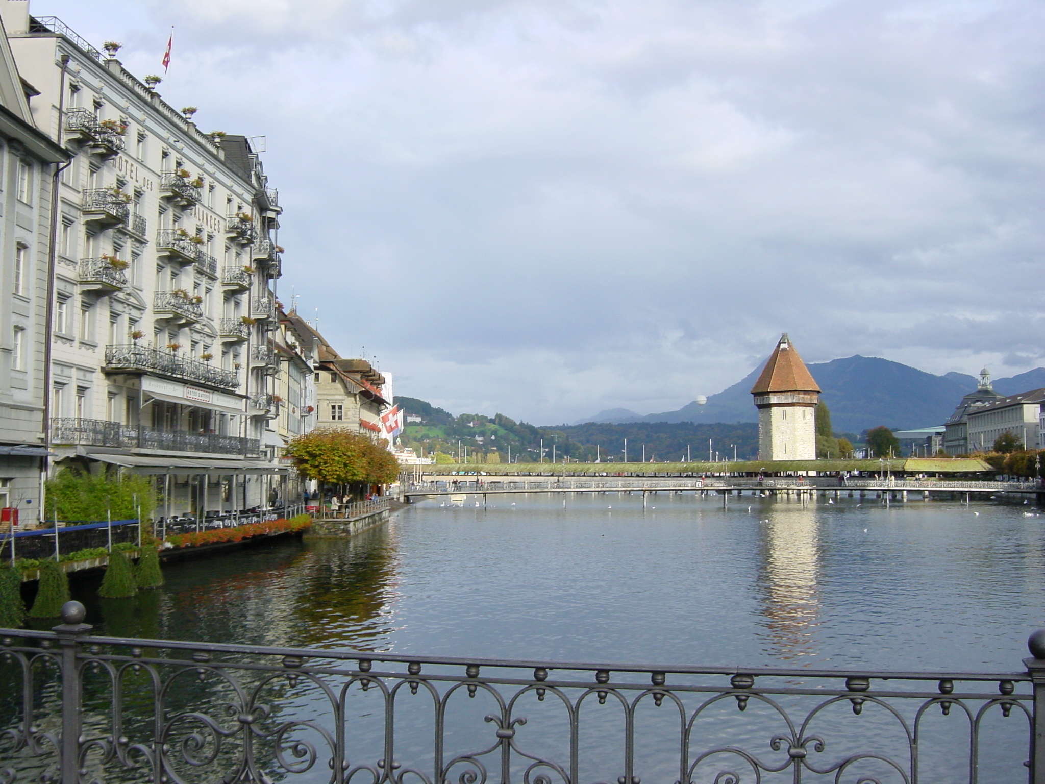 รูปถ่าย สวิสเซอร์แลนด์(Switzerland) ลูเซิร์น(Lucerne) 2001-10 45