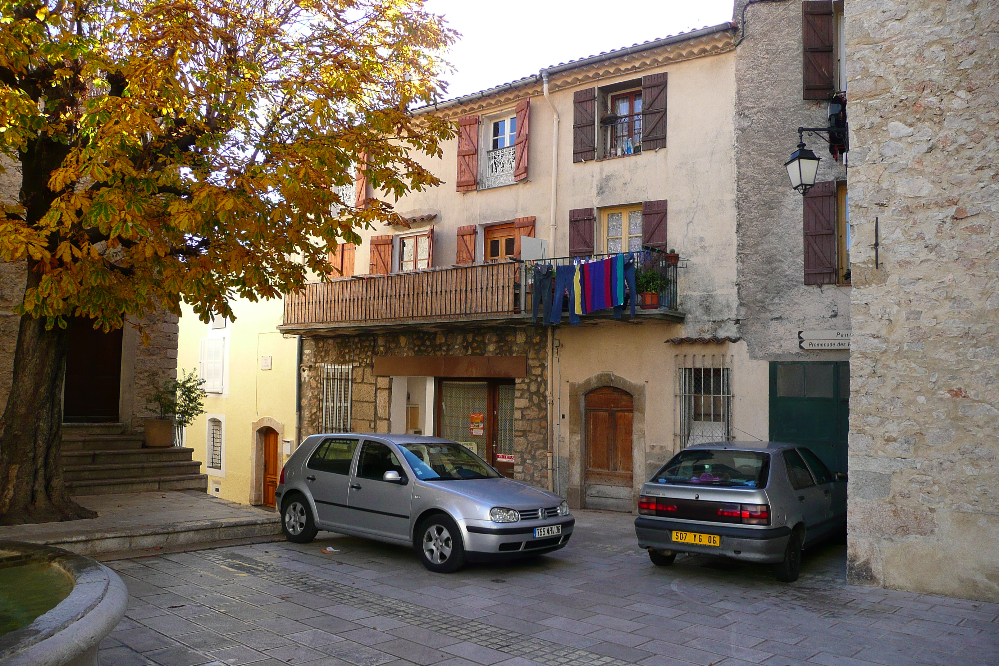 รูปถ่าย ฝรั่งเศส(France) แซ็ง-ฌาเน(Saint Jeannet) 2007-11 30