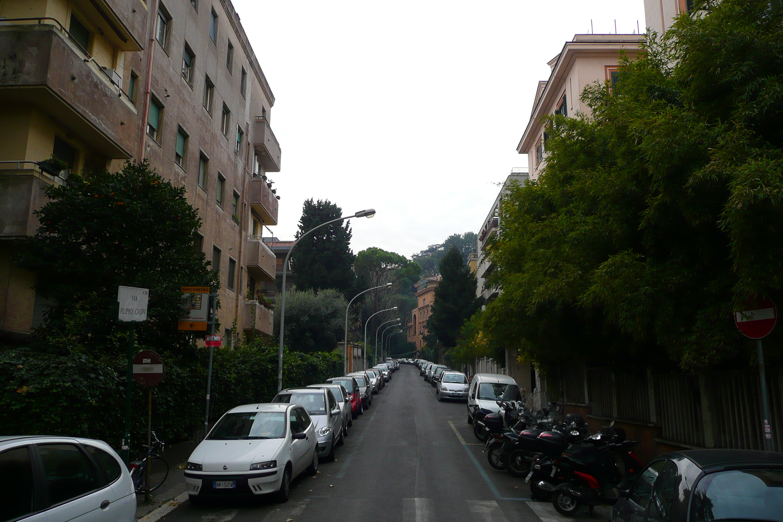 รูปถ่าย อิตาลี(Italy) โรม(Rome) ถนนกลอรีโอโซ(Viale Glorioso) 2007-11 17
