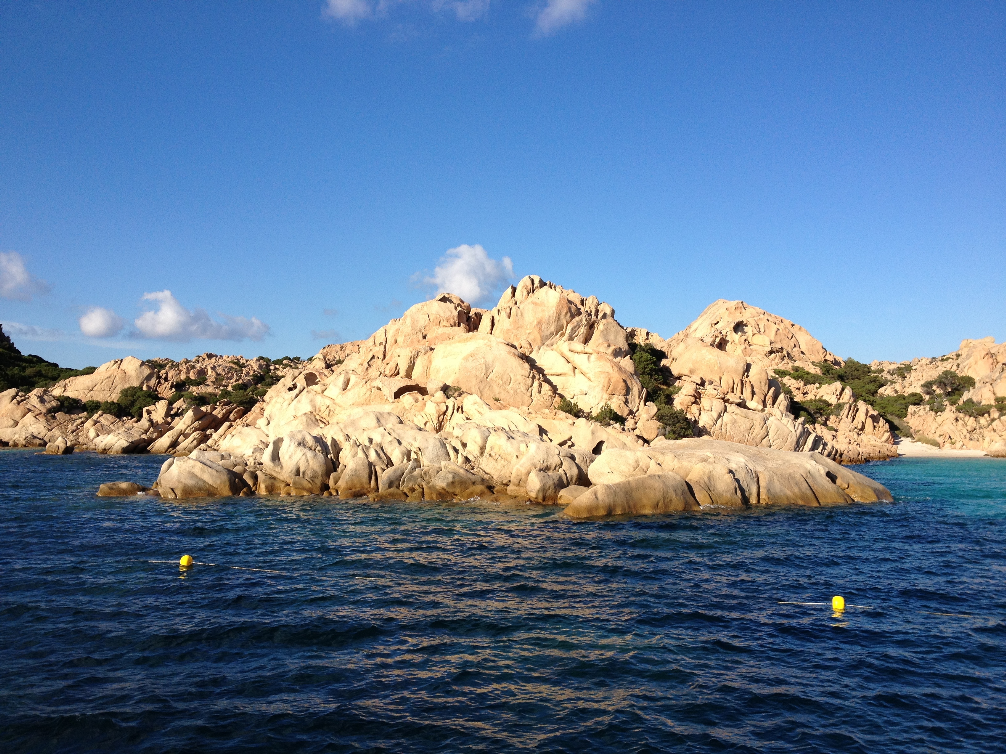 รูปถ่าย อิตาลี(Italy) อ่าวกาลาโกตีชโช(Cala Coticcio) 2012-09 82
