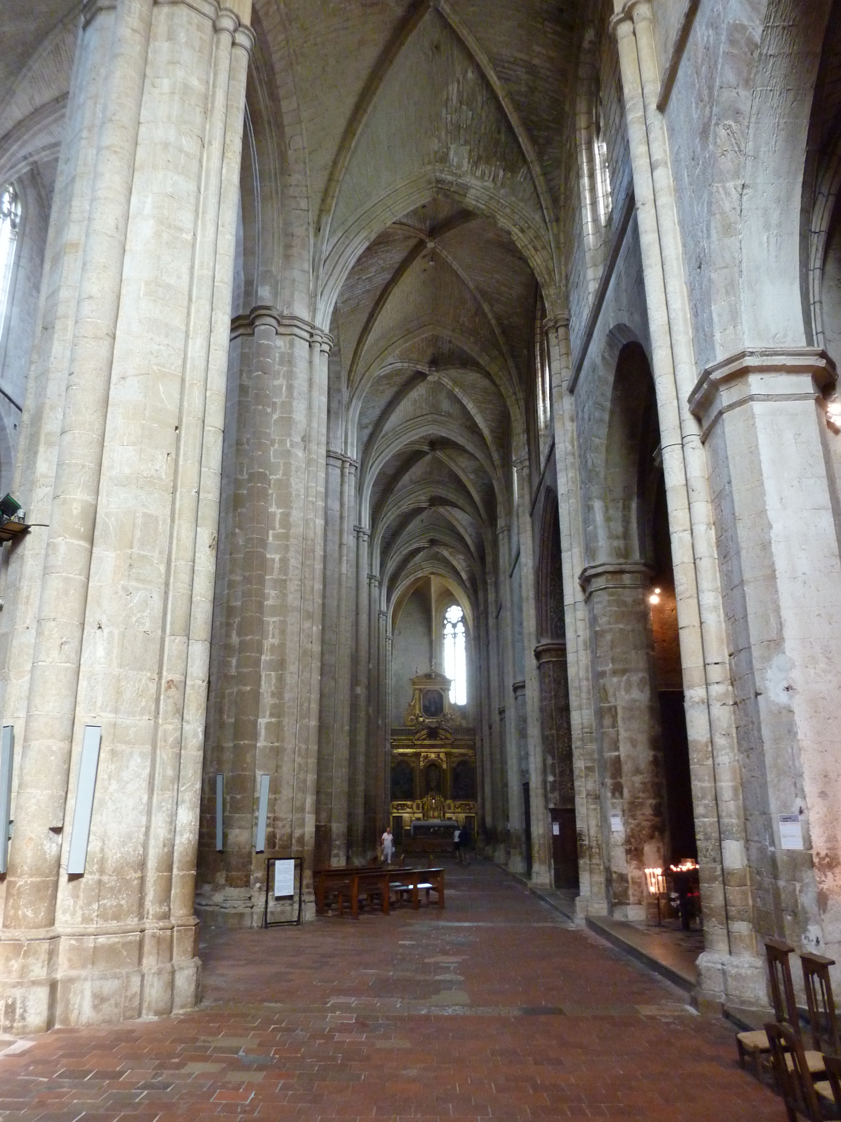 รูปถ่าย ฝรั่งเศส(France) แซ็งมักซีแม็ง-ลา-แซ็นต์-โบม(Saint Maximin la Sainte Baume) 2009-05 4