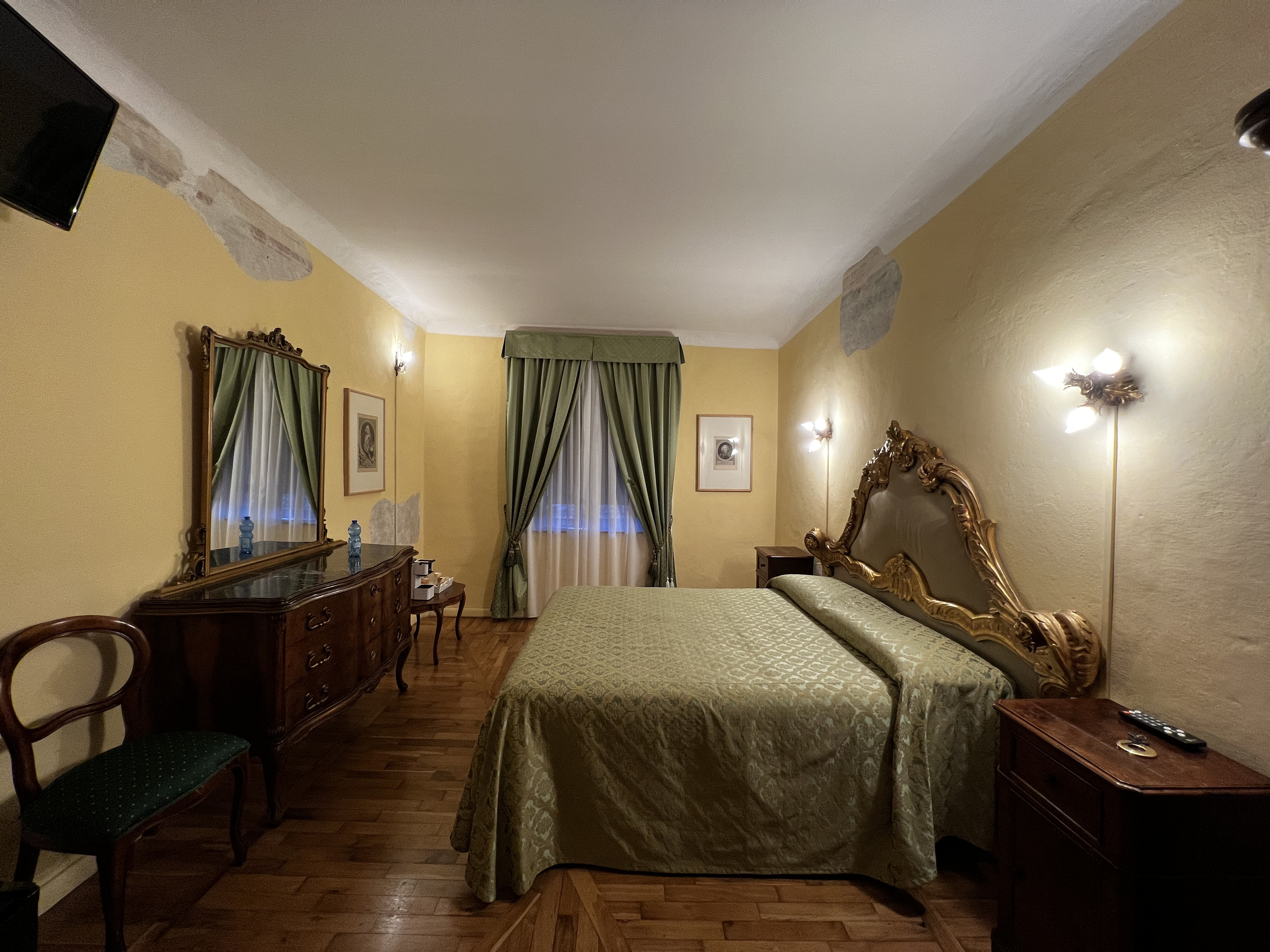 รูปถ่าย อิตาลี(Italy) แฟร์รารา(Ferrara) 2022-05 45