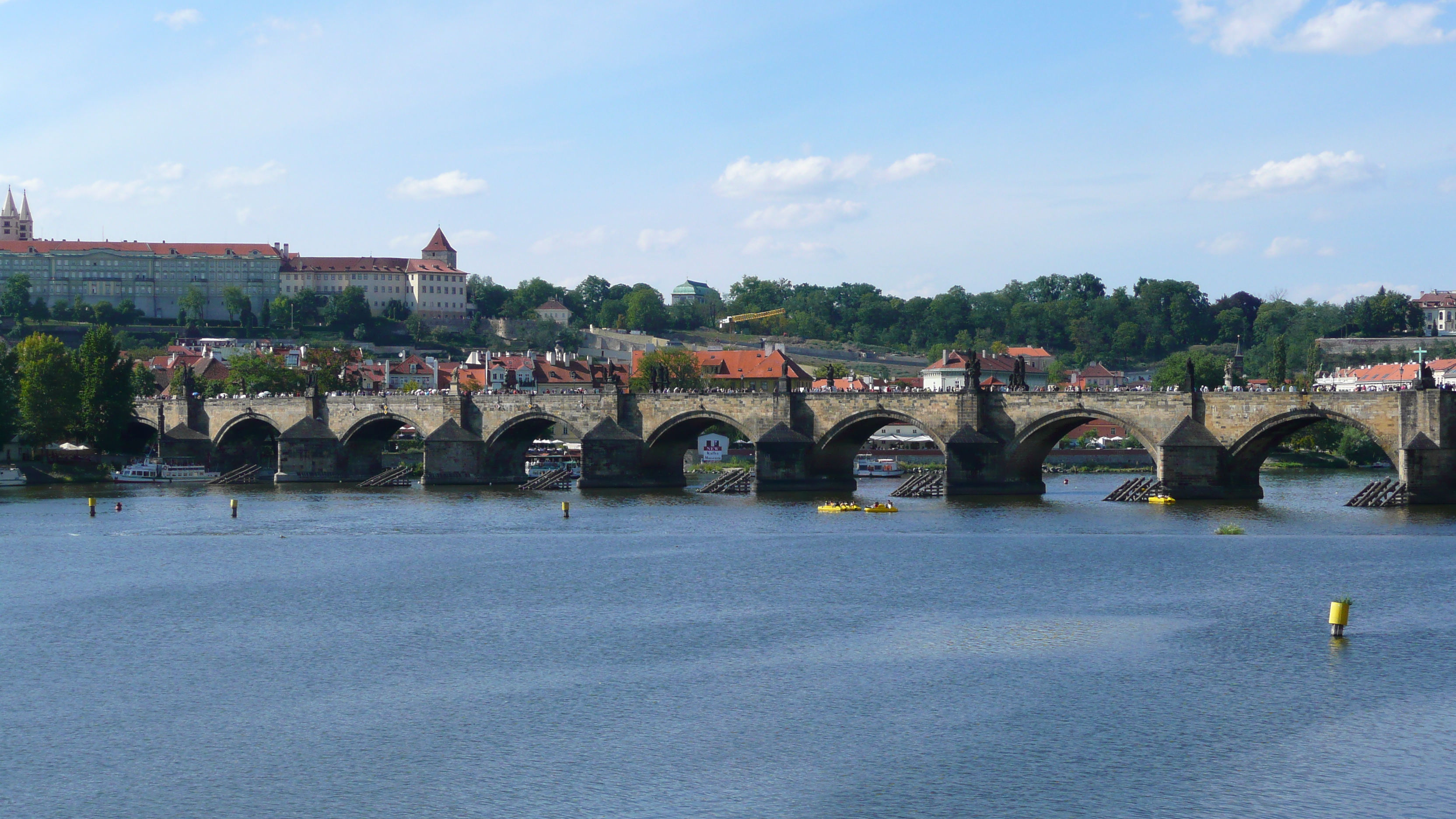 รูปถ่าย สาธารณรัฐเช็ก(Czech Republic) ปราก(Prague) ริมฝั่งสเมตานา(Smetanovo nabr) 2007-07 27